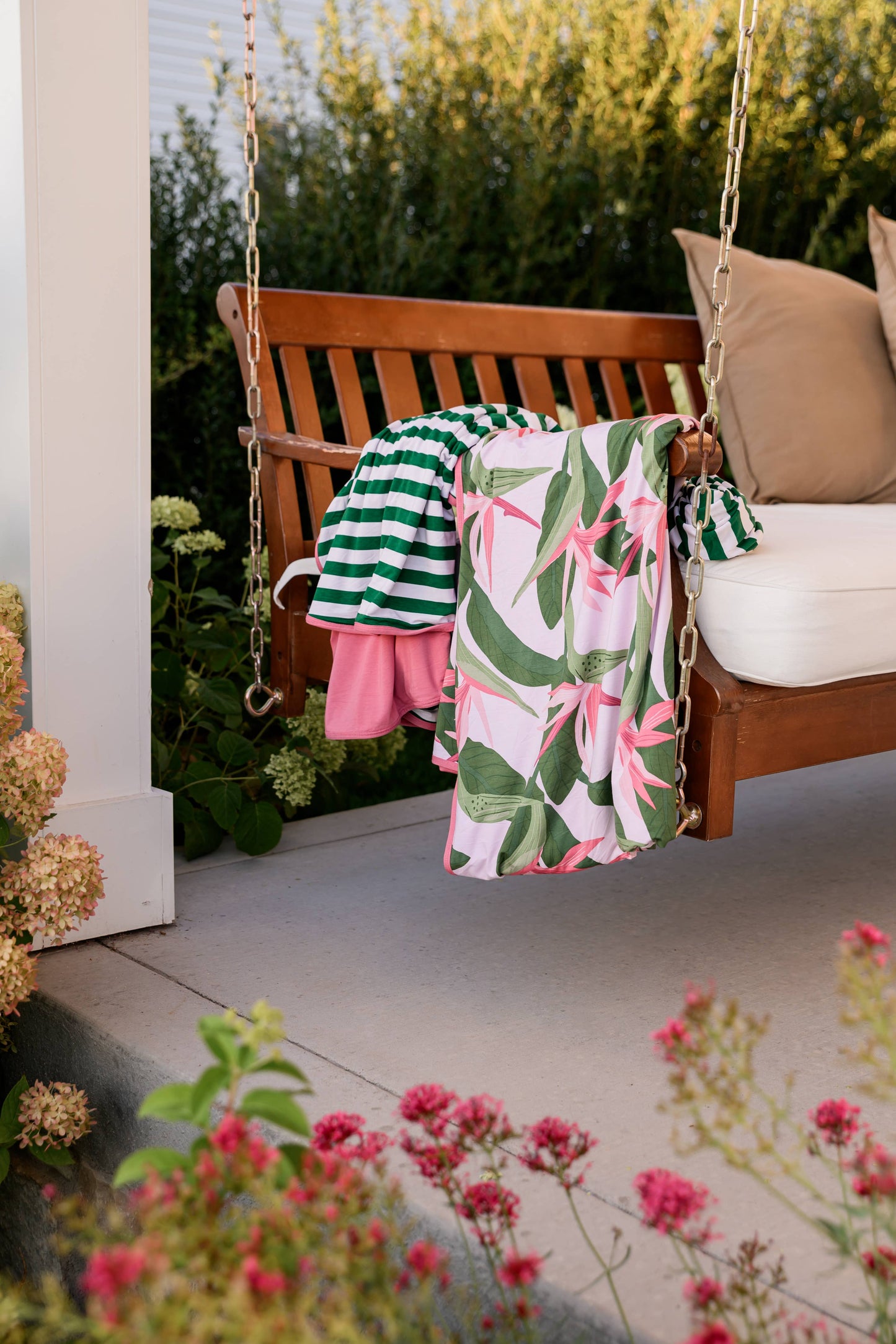 Bird of Paradise Hug Blanket, Swaddle Blanket, Sand Proof: Adult