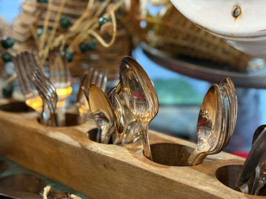 William Rogers Silver Plated Silverware Set