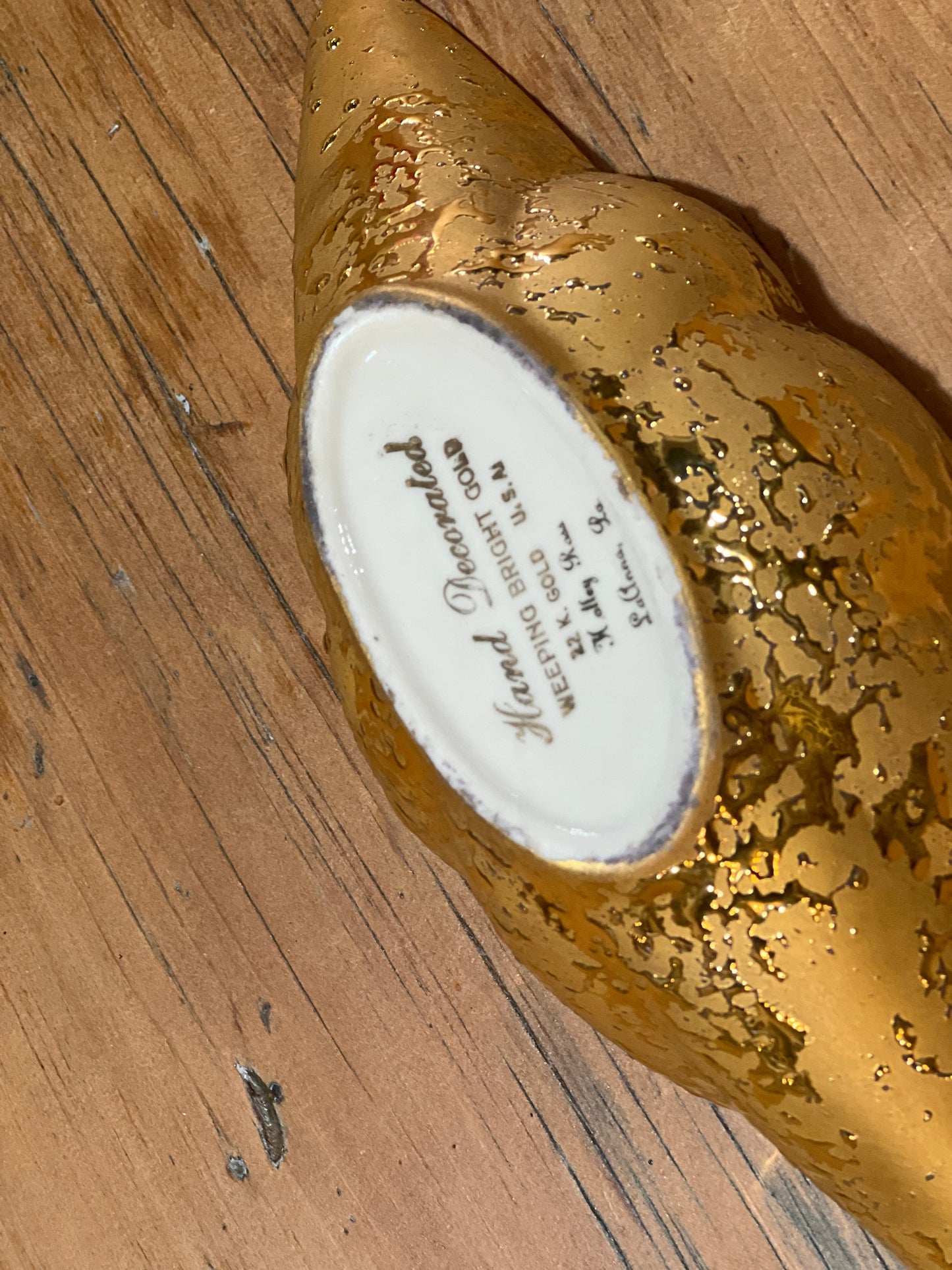 Weeping Bright Gold Leaf-Shaped Dish