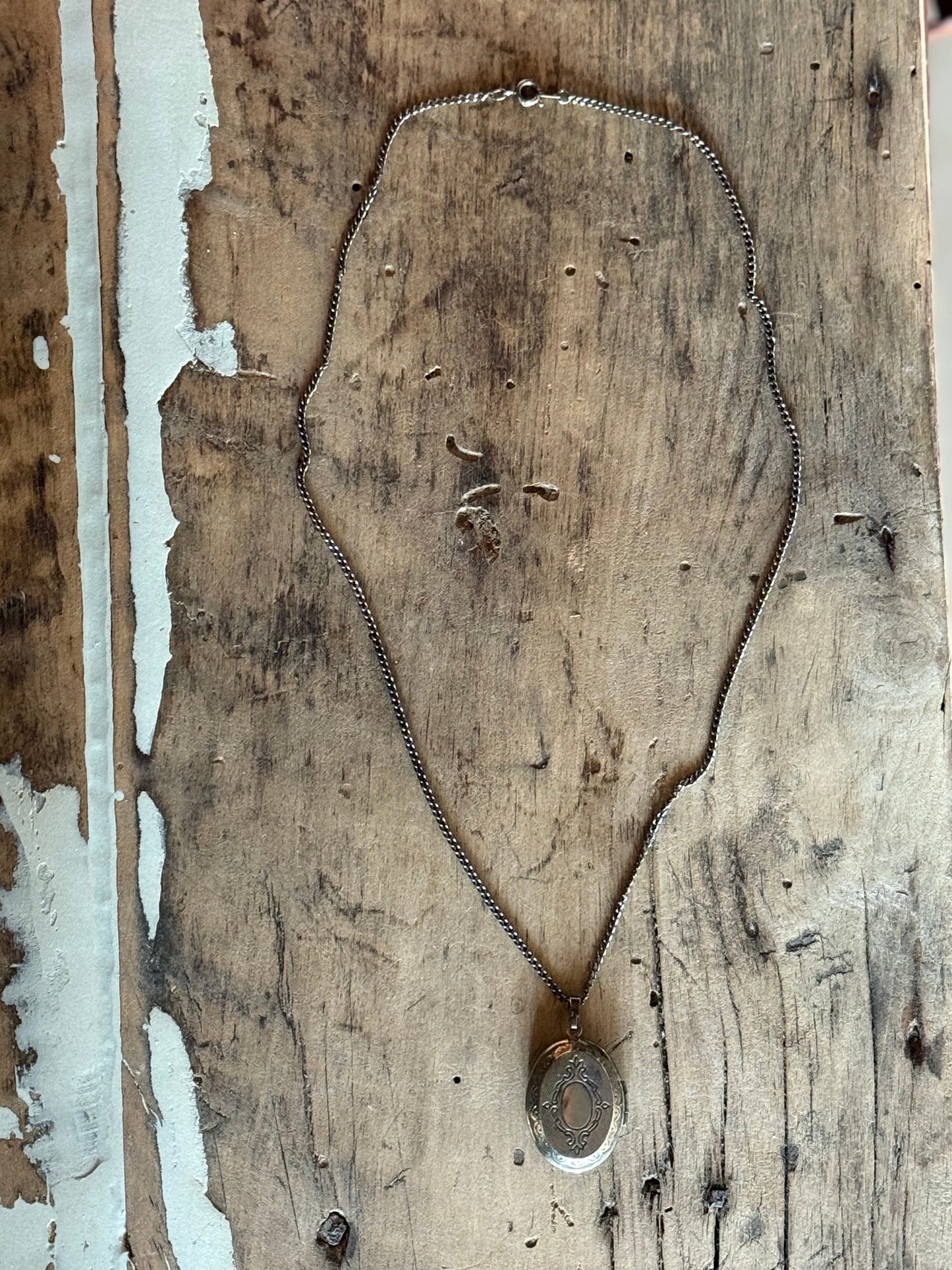 Vintage Oval Locket on 10" chain