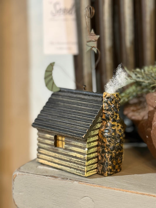 Mini Log Cabin Figure