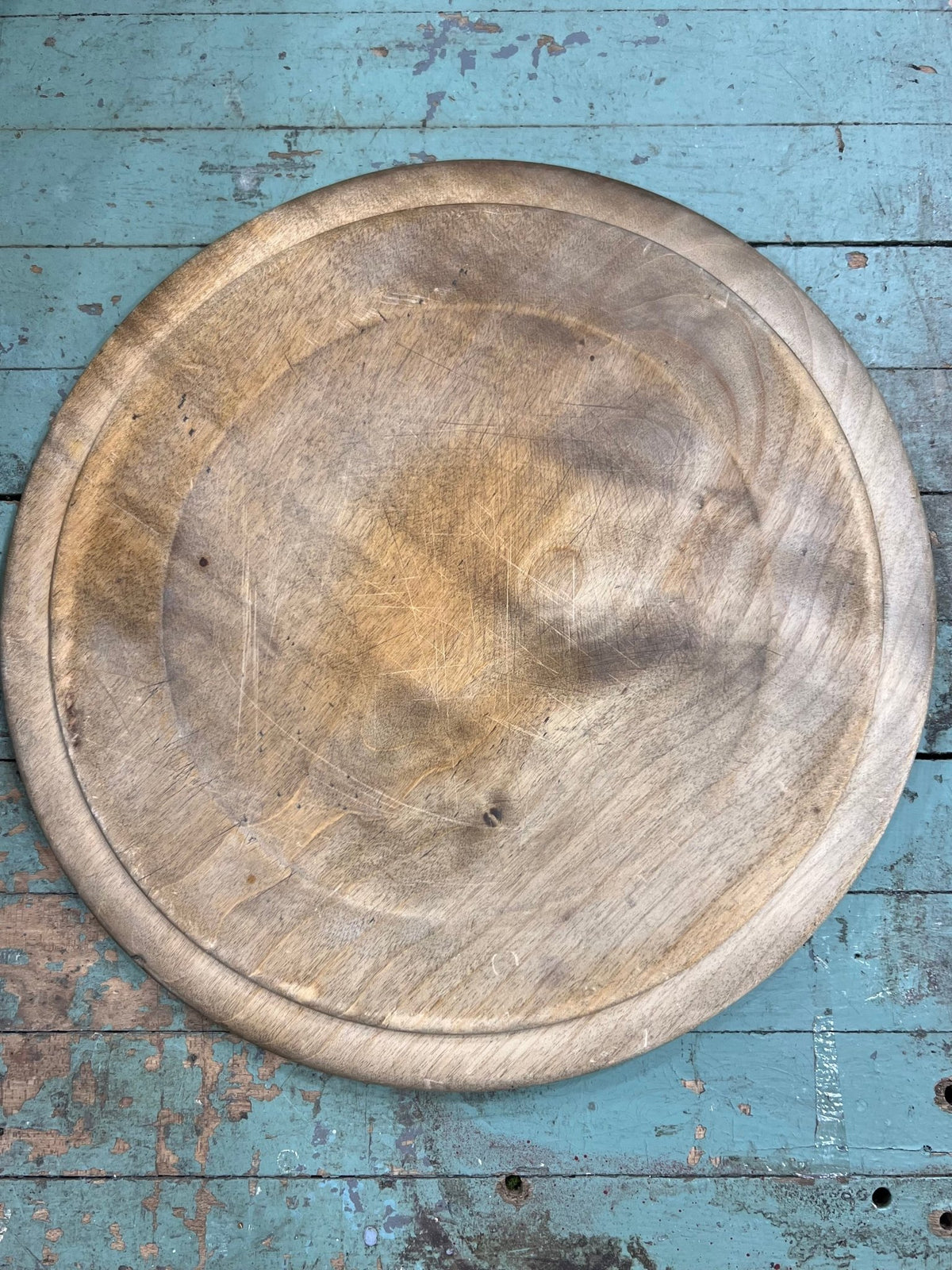 Antique Hand-Carved Round Wooden Bread Board with Scalloped Rim (12”D)cutting board