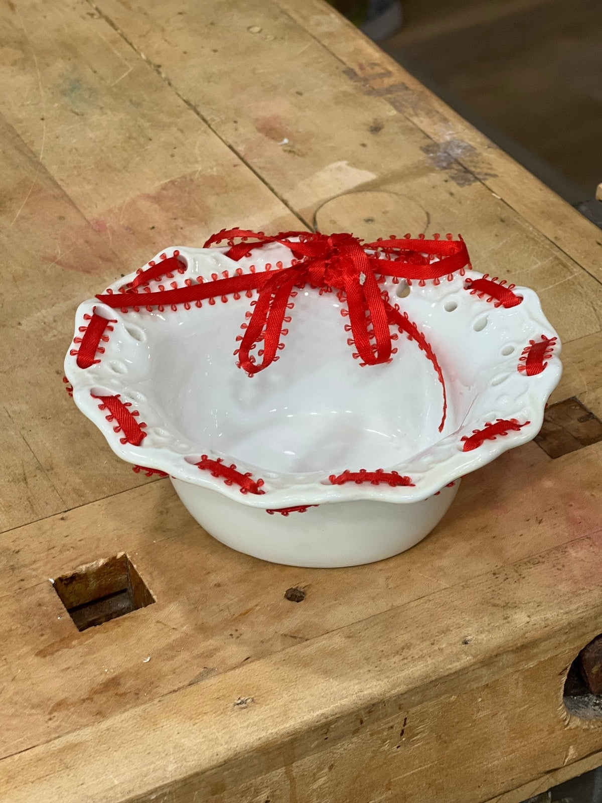 Ceramic Scalloped Bowl with Red Ribbon