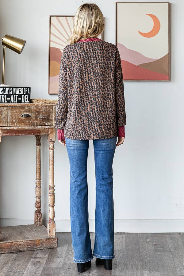 Rib Animal Print Drop Shoulder V Seam Long Sleeve Top T5817: Brown/Burgundy / L