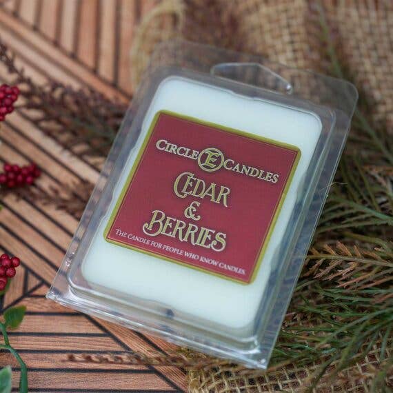 Cedar & Berries: Jar Candle 14oz Circle E Candles