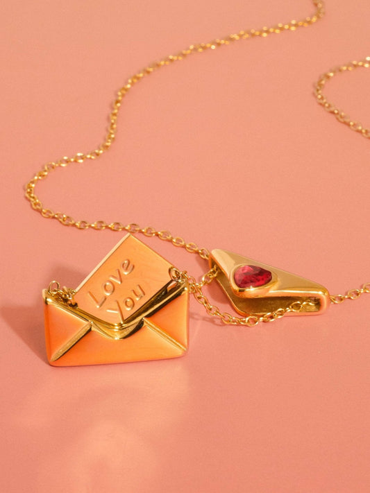 Letter 18K Gold Non-Tarnish Love Letter Heart Necklace: Yellow Gold