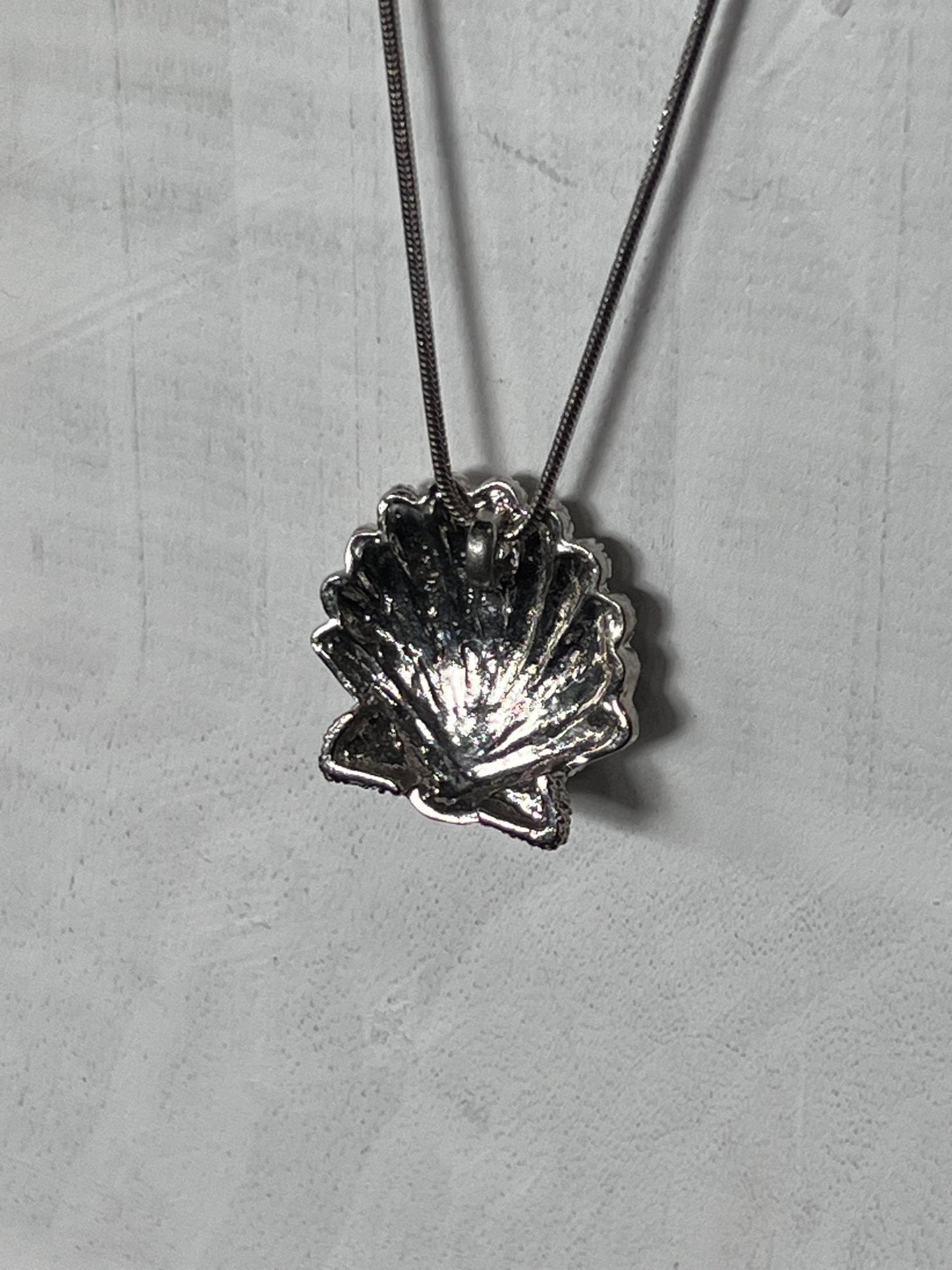 Seashell Pendant Necklace