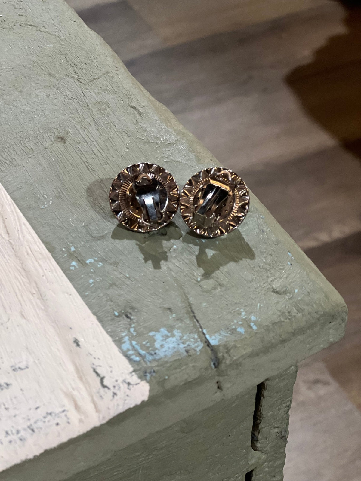 Vintage Large Faceted Crystal Halo Clip-On Earrings (1") - The Mustard Seed Collection, The Seed
