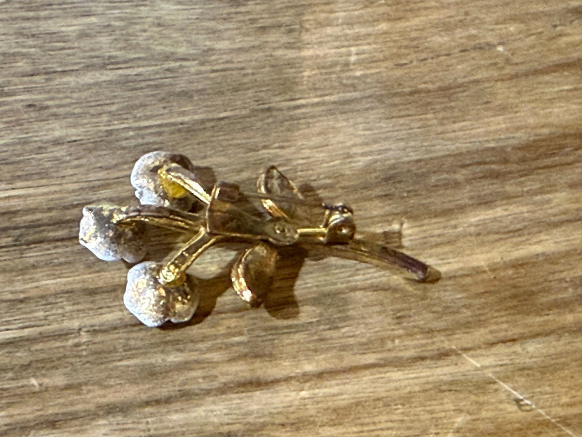 Vintage Rose Bouquet Pin - The Mustard Seed Collection, The Seed
