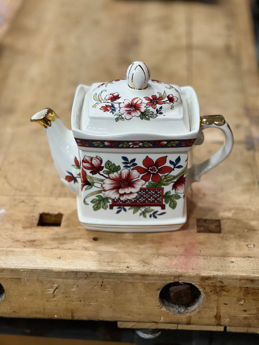 Windsor Teapot - The Mustard Seed Collection, The Seed