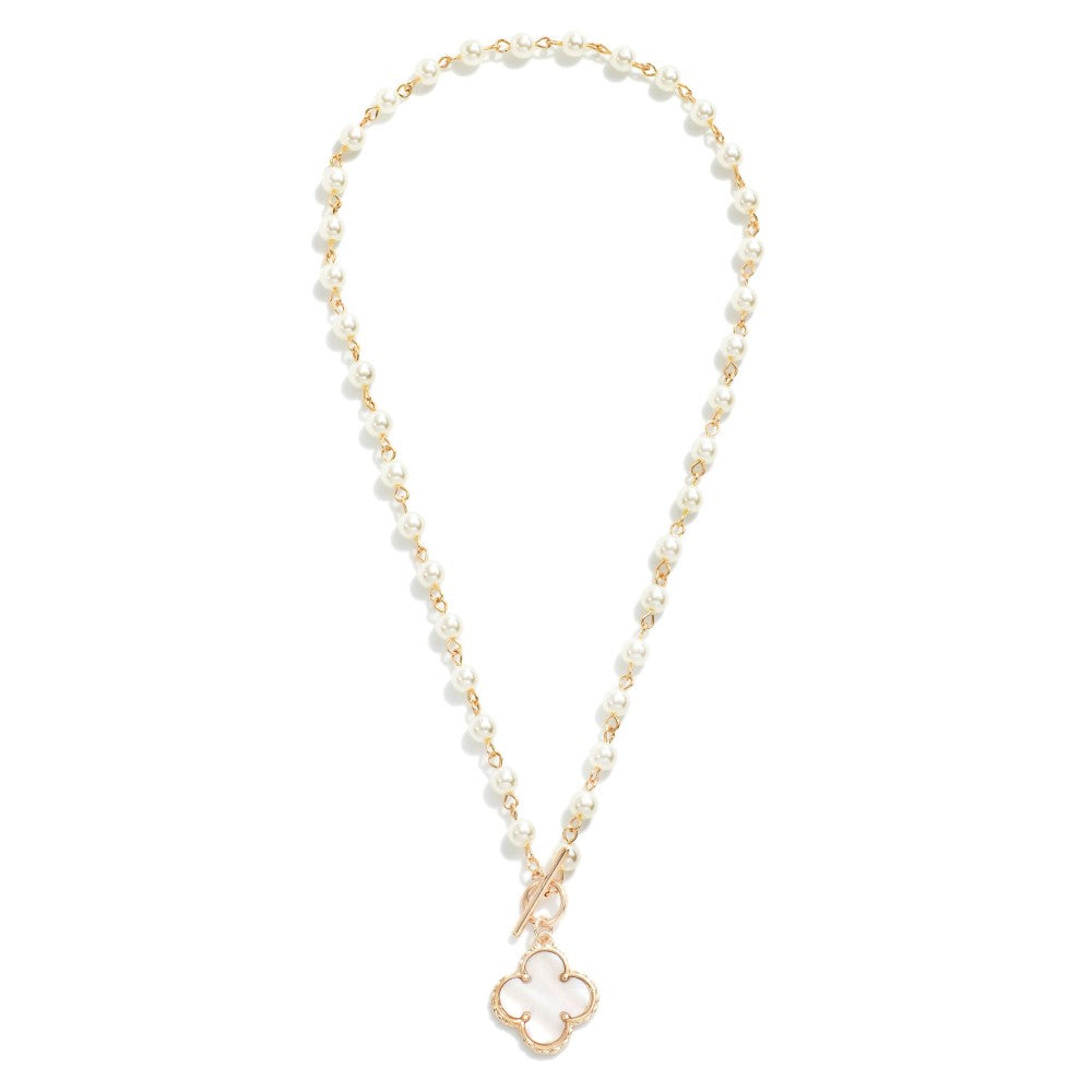 Pearl Studded Chain Link T-Bar Necklace With Clover Pendant Judson