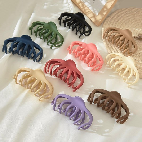 Large Wavy Matte Hair Claw Clip Judson
