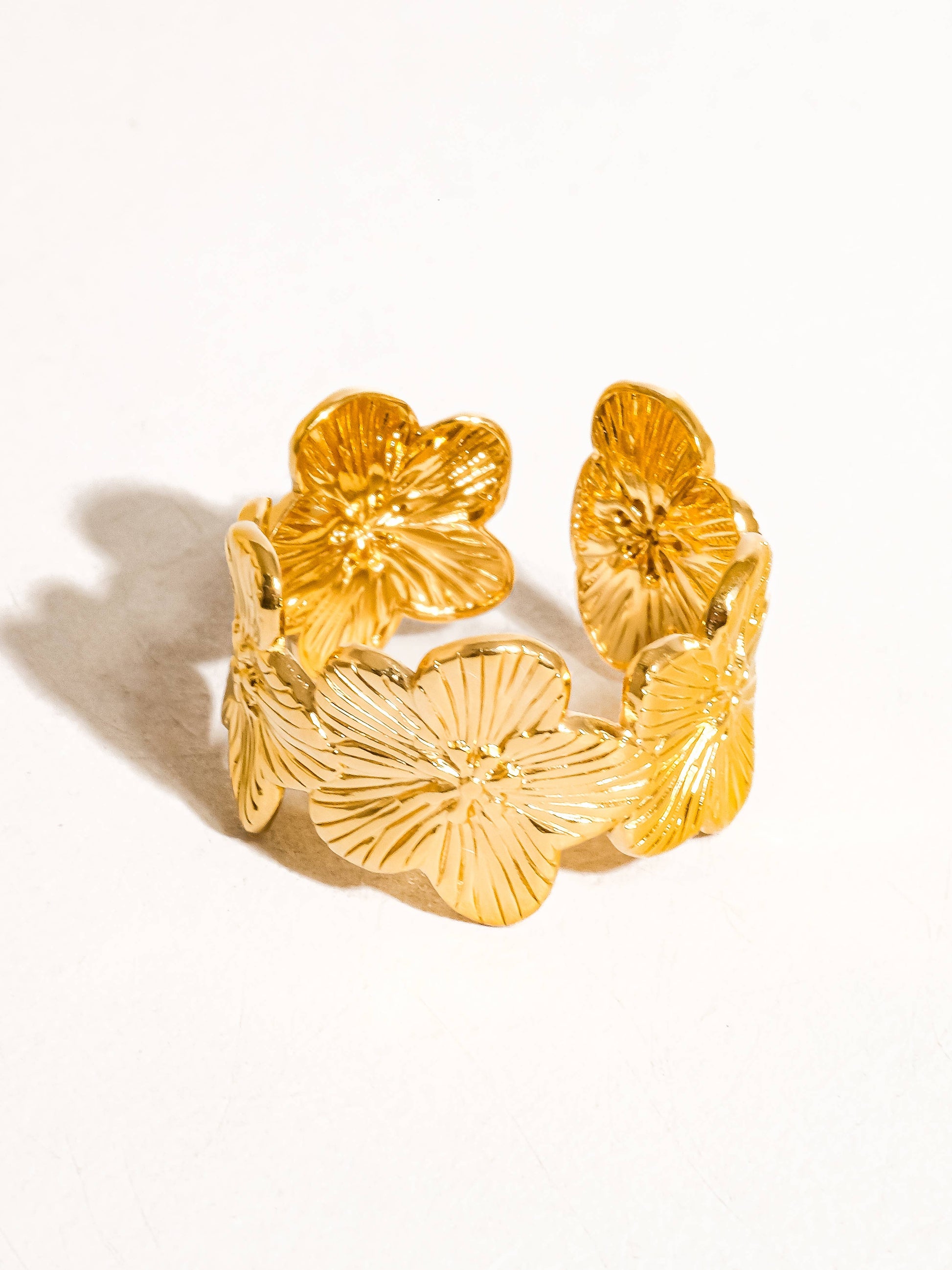 Josée 18K Gold Non-Tarnish Flower Ring: Yellow Gold
