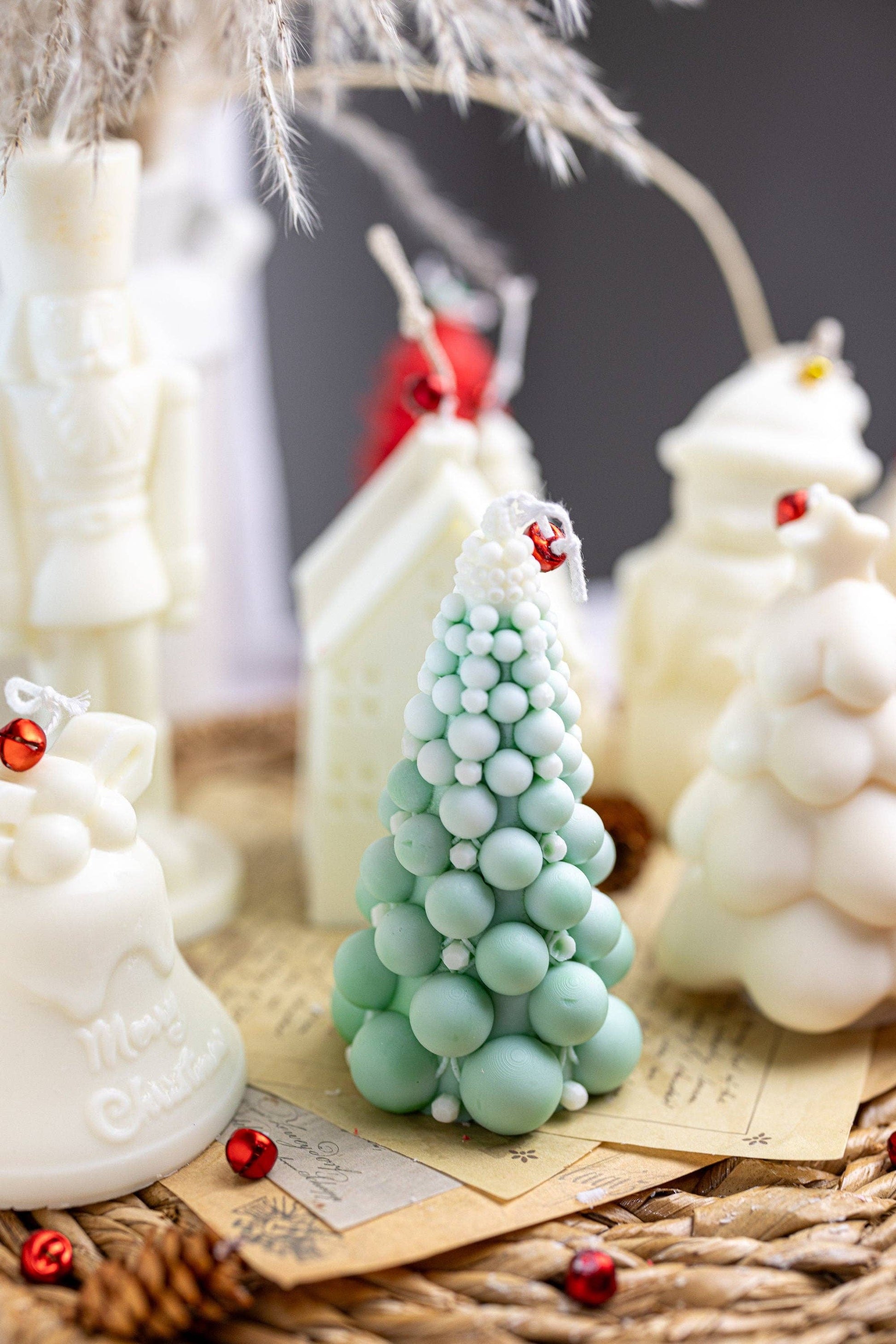 Bubble Christmas Tree Candle | Hand-poured with All-Natural Soy Wax| White&Green / Fraser Fir