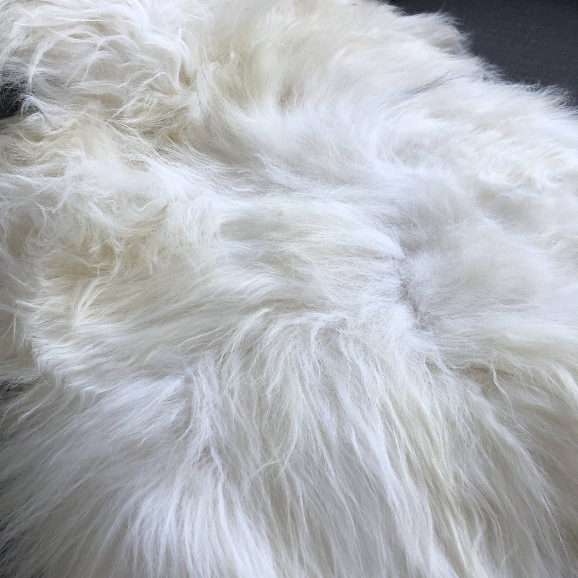 Icelandic White Long Fur Sheepskin Rug 100% Natural Sheep: XL