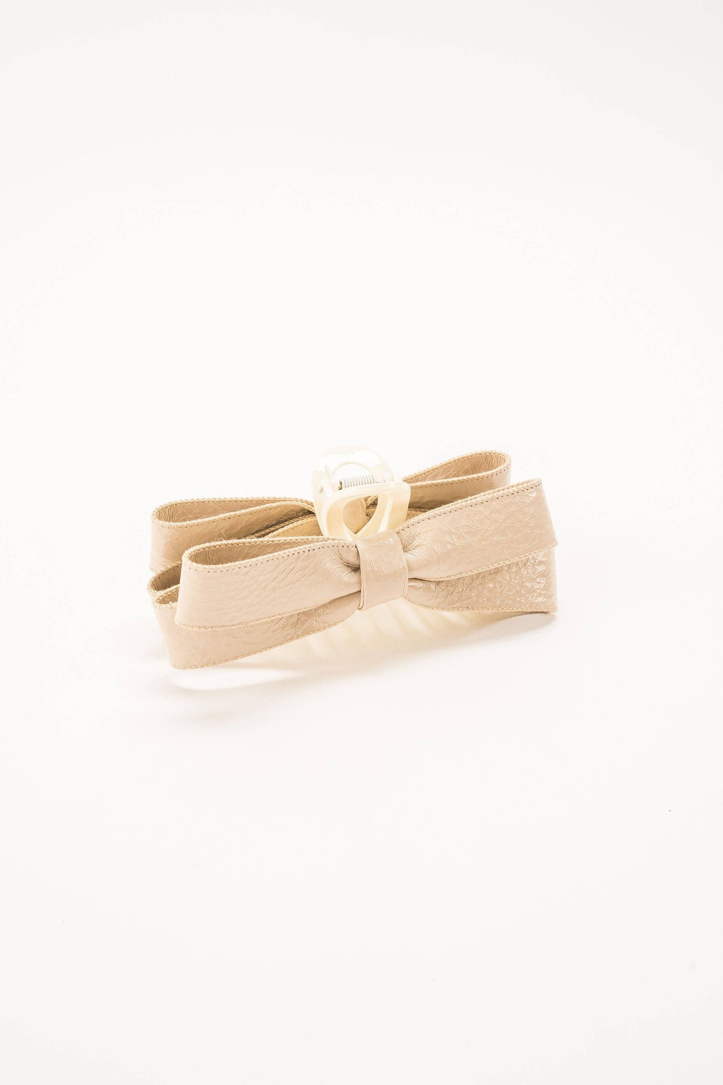 Paige Bow Hair Claw: Cream
