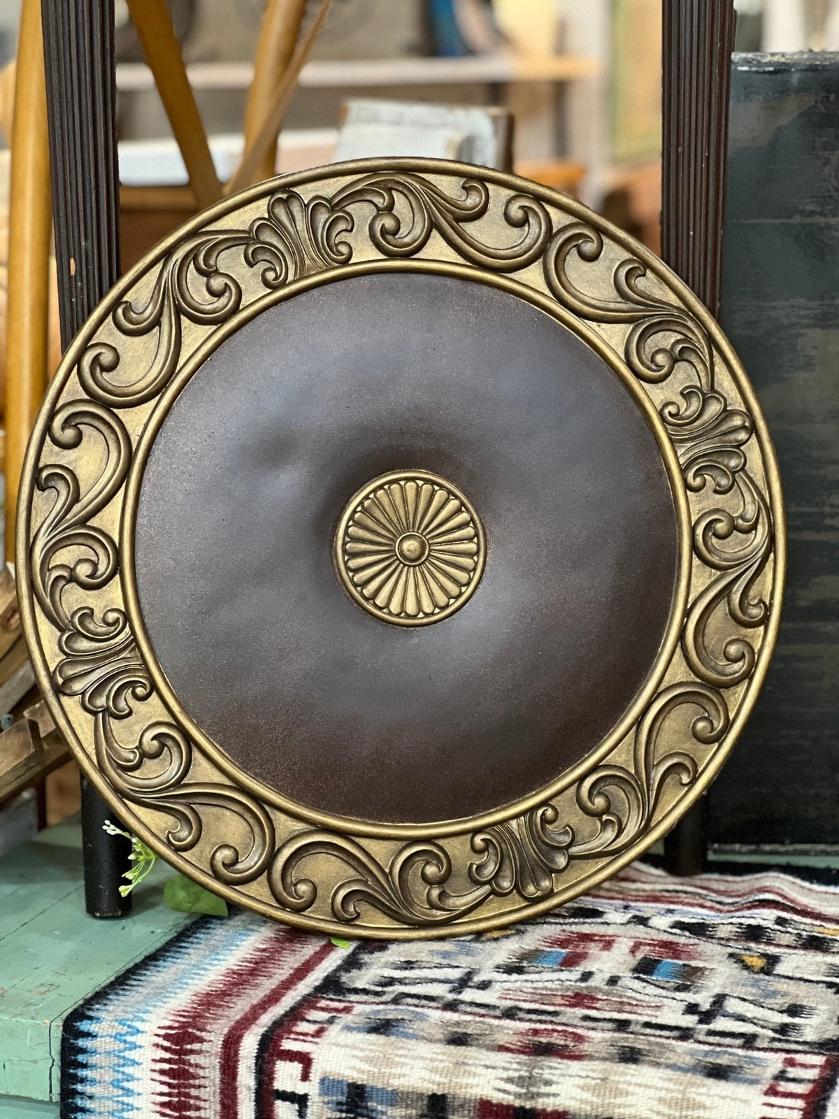 18" Round Decorative Plaque 