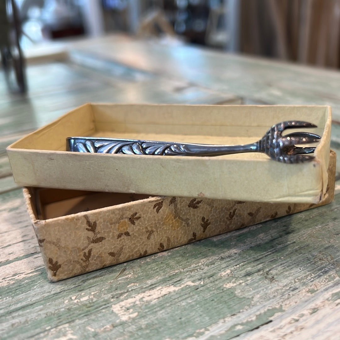 1847 Rogers Bros Sugar Cube or Ice Tongs Silver - The Mustard Seed Collection, The Seed
