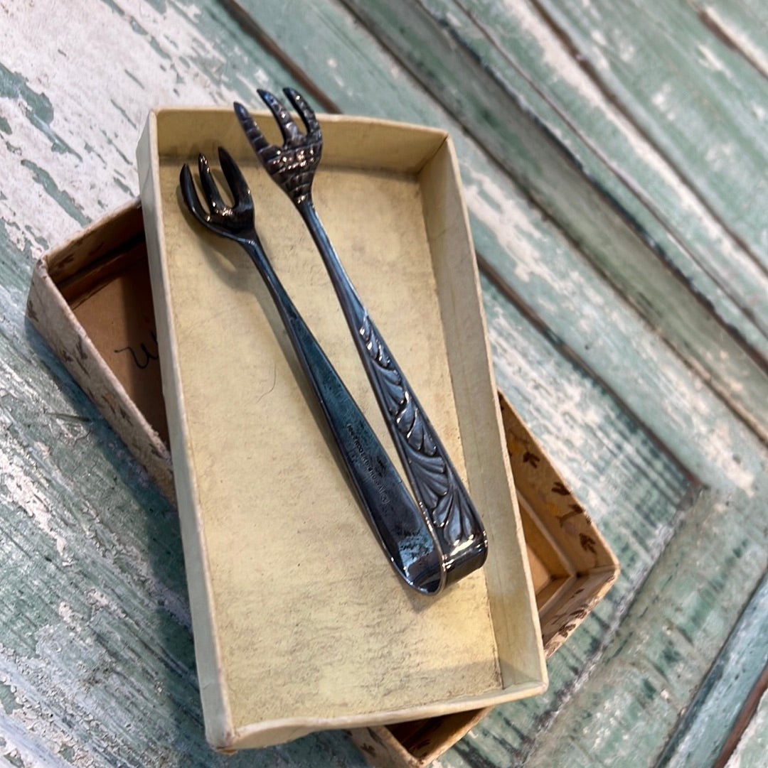 1847 Rogers Bros Sugar Cube or Ice Tongs Silver - The Mustard Seed Collection, The Seed