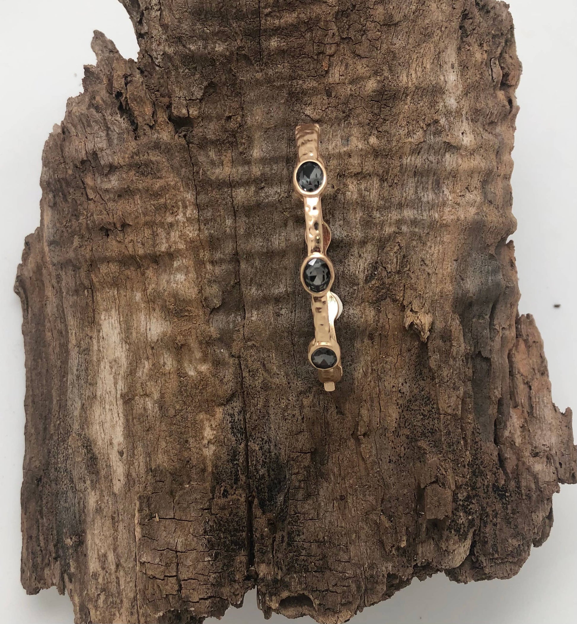 Bracelet 6 Glass Oval Midnight Matte Gold w/safety ClaspHook