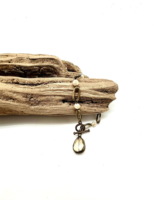 Bracelet Vintage Chain Cream(6mm)Glass w/Teardrop w/Toggle