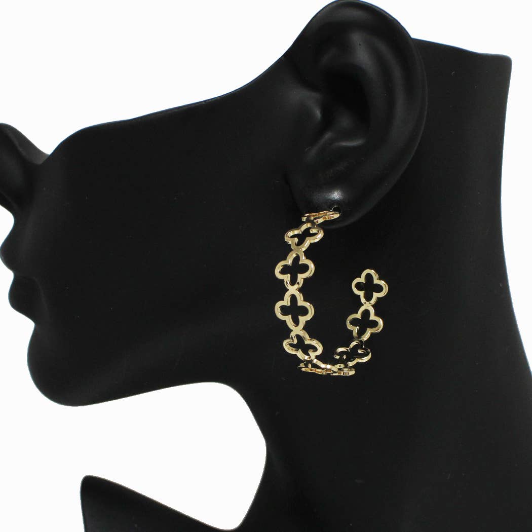 Thin Clover Cutout Hoop Earring: Silver / ONE SIZE