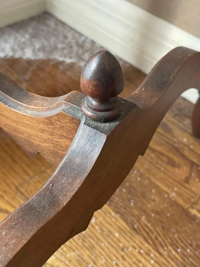 Antique Demilune Console Table with Glass Top – Ornate Carved Detail