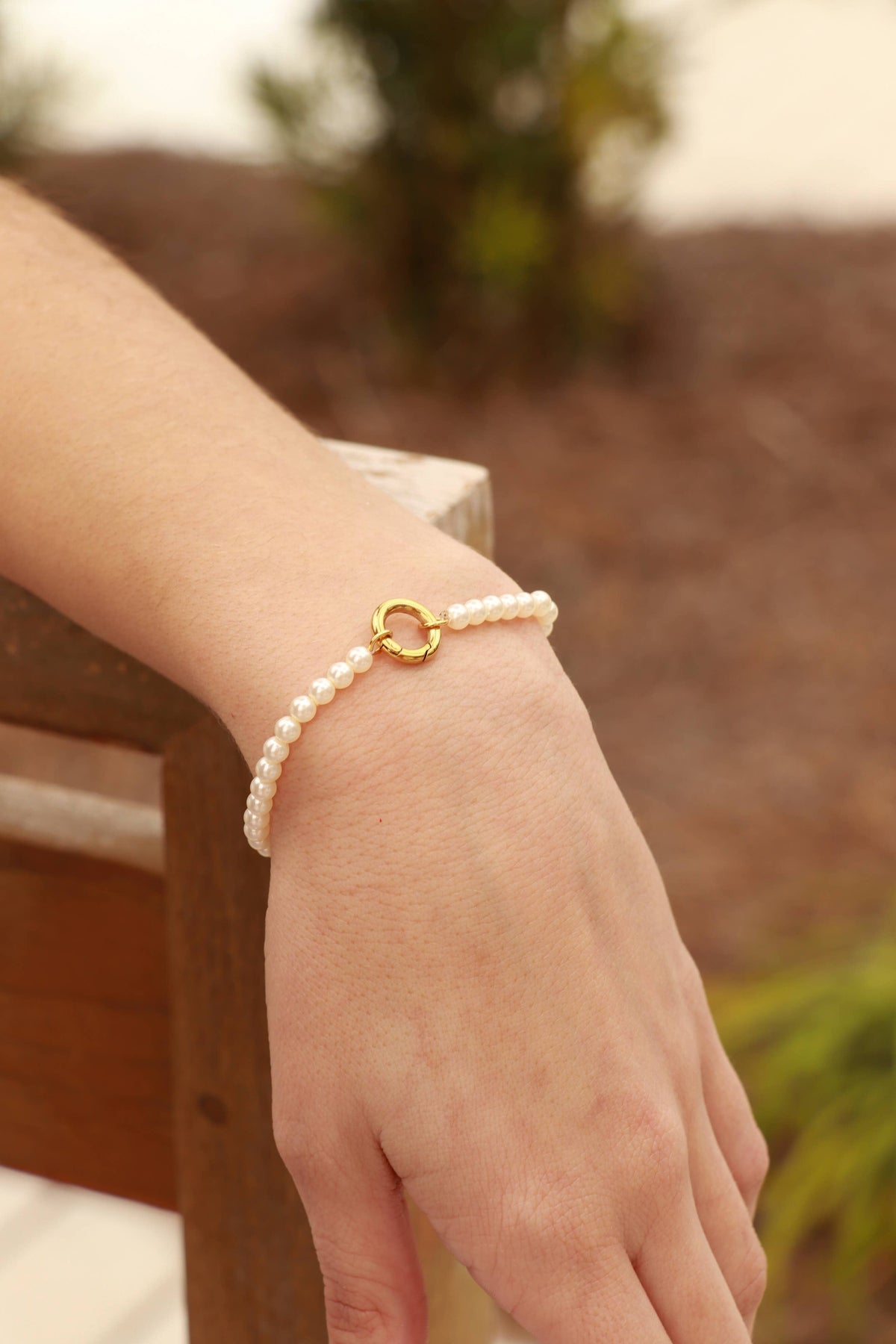 Beaded Pearl Charm Holder Bracelet: Kiska / Gold WJW