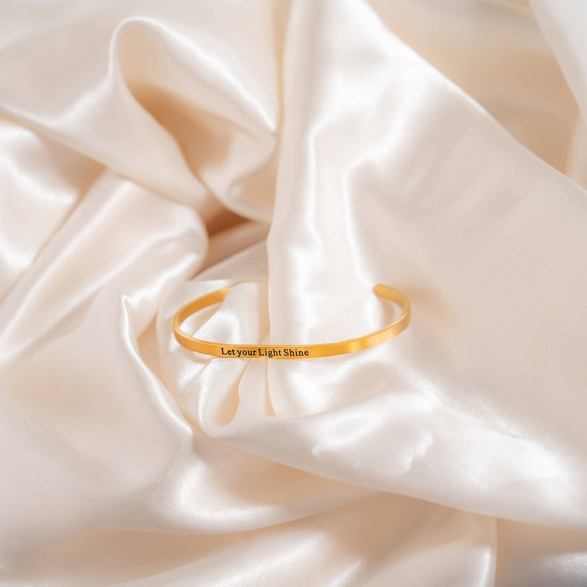 18K Gold PVD Stainless Steel Let your Light Shine Bracelet: Gold WJW