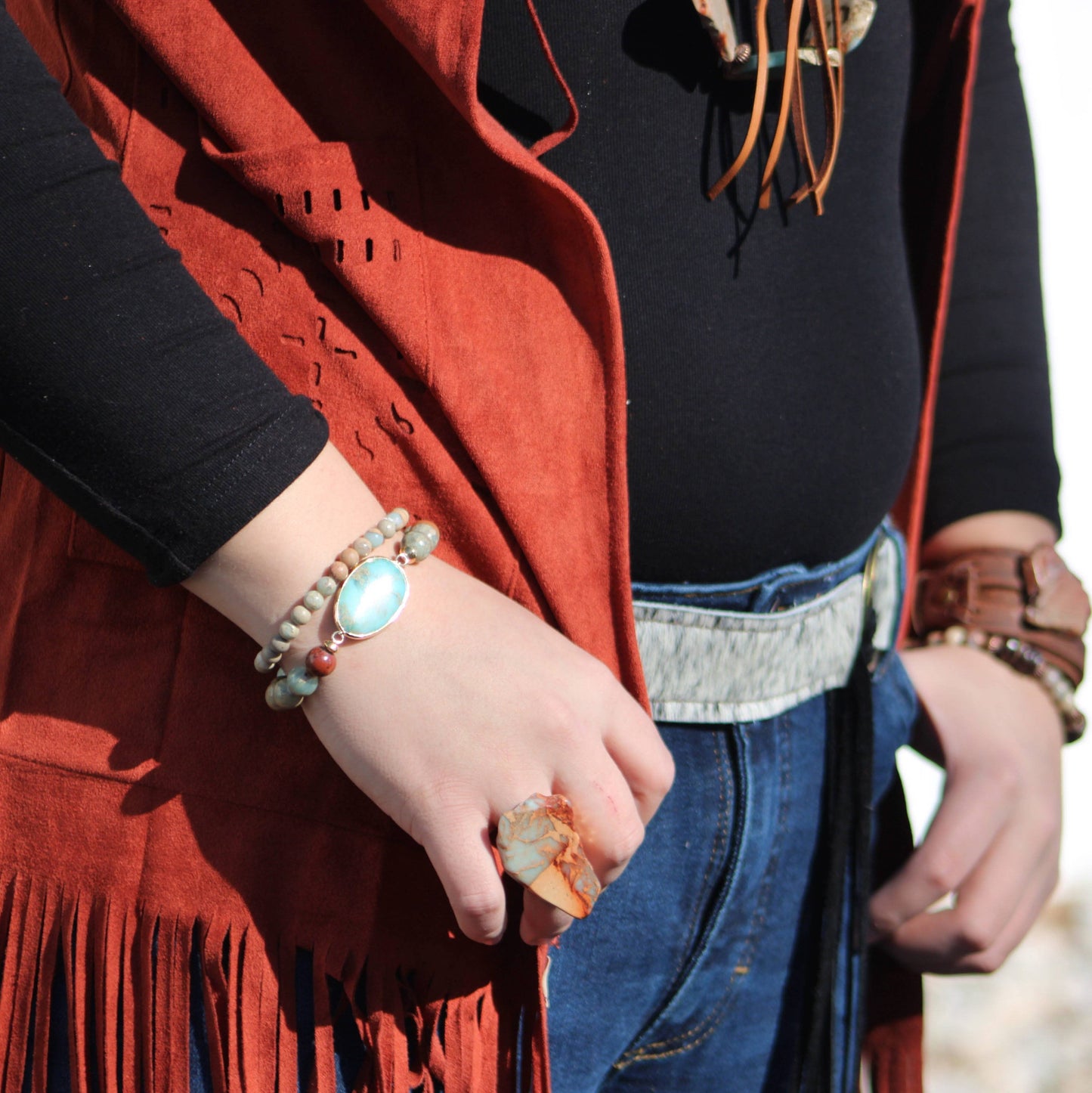 Aqua Terra Beaded Bracelet with Center Accent 809n: Blue