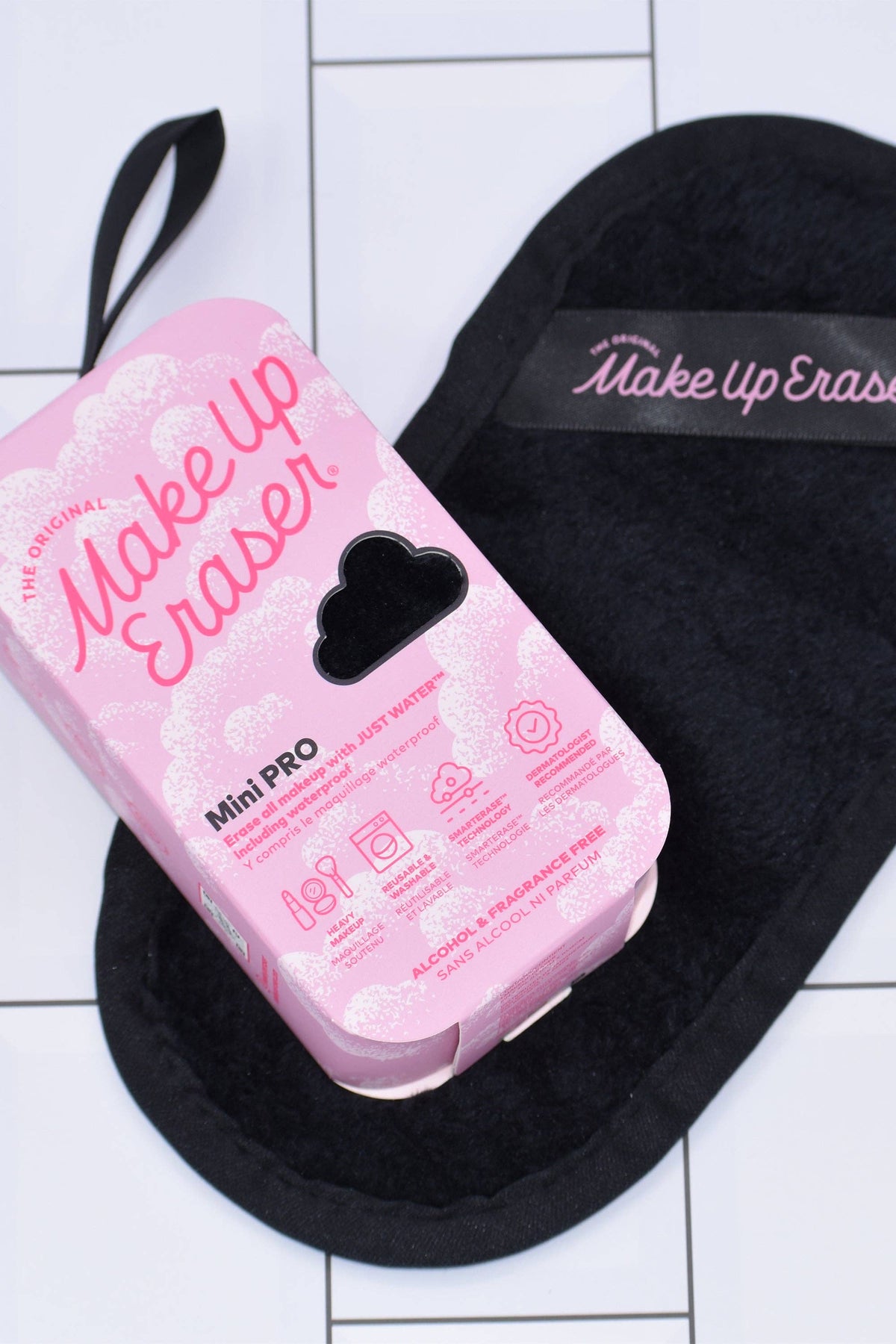 Mini Chic Black PRO The Original MakeUp Eraser