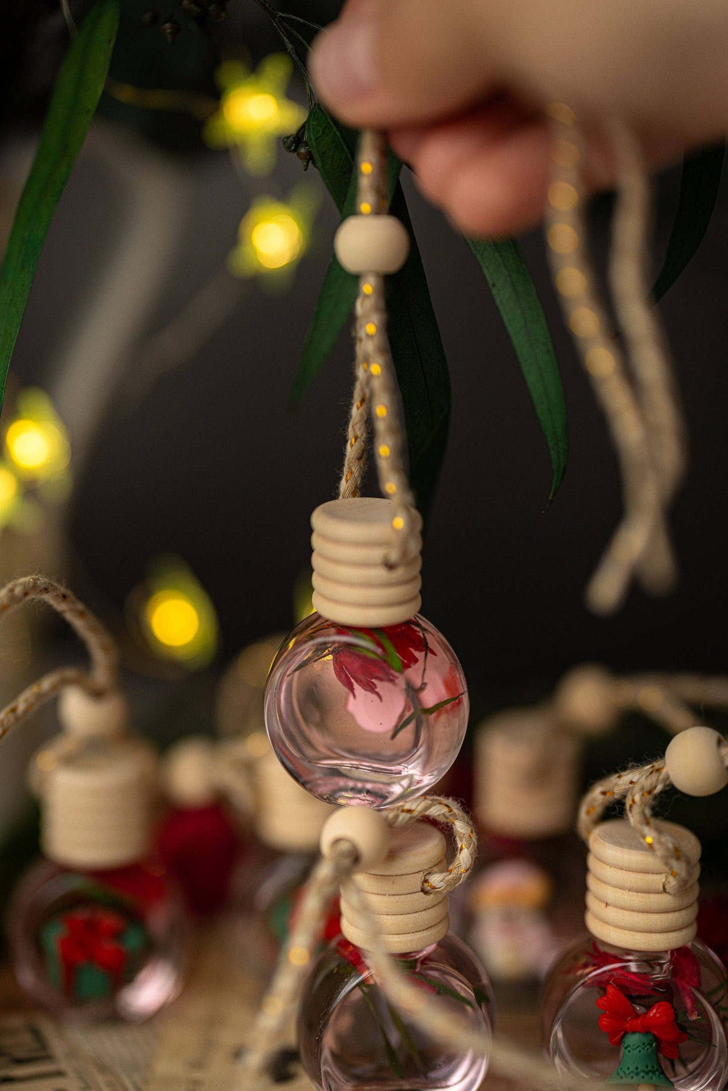 Beautiful Christmas Car Diffuser/Cure Air Freshener/Christmas Scents and more/ Car accessories for women /Luxury: Christmas Present / Mistletoe