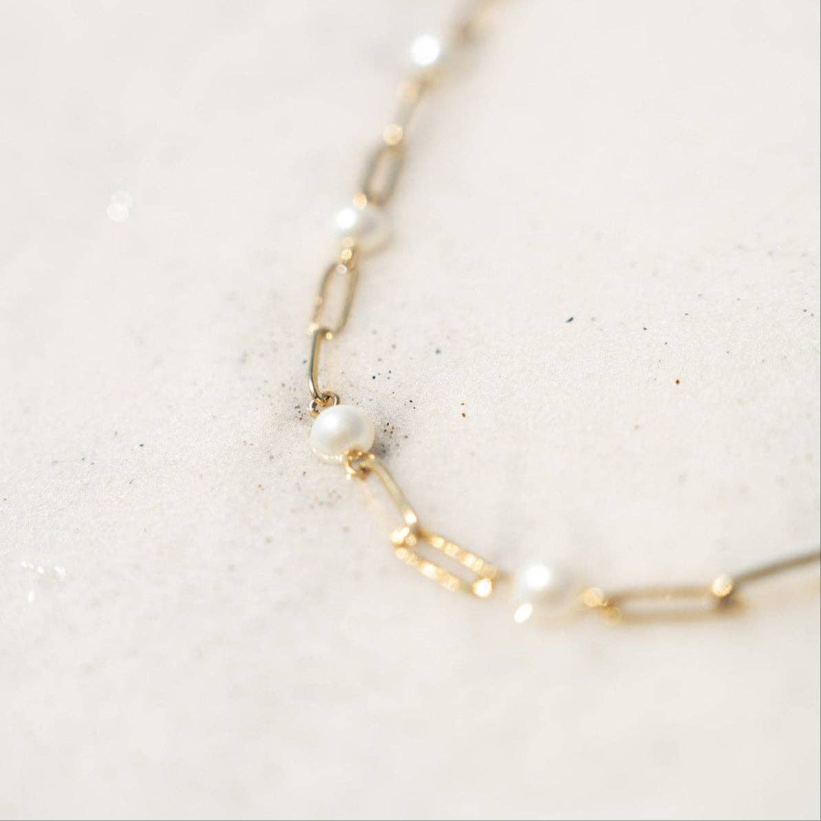 18K Gold PVD Station Glass Pearl Paperclip Chain Bracelet: Gold WJW