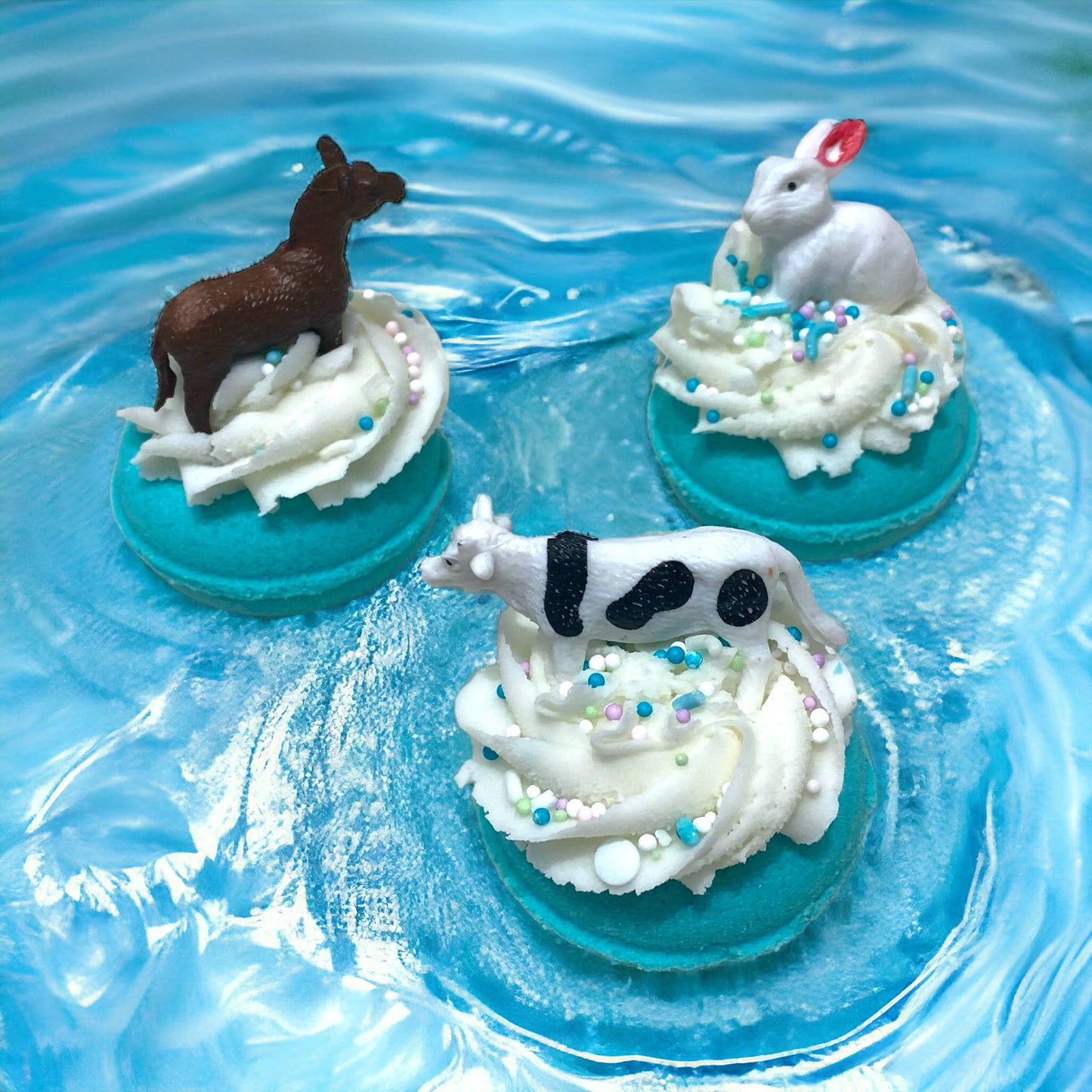 Bubbly Donut Bath Bomb - Farm Animals