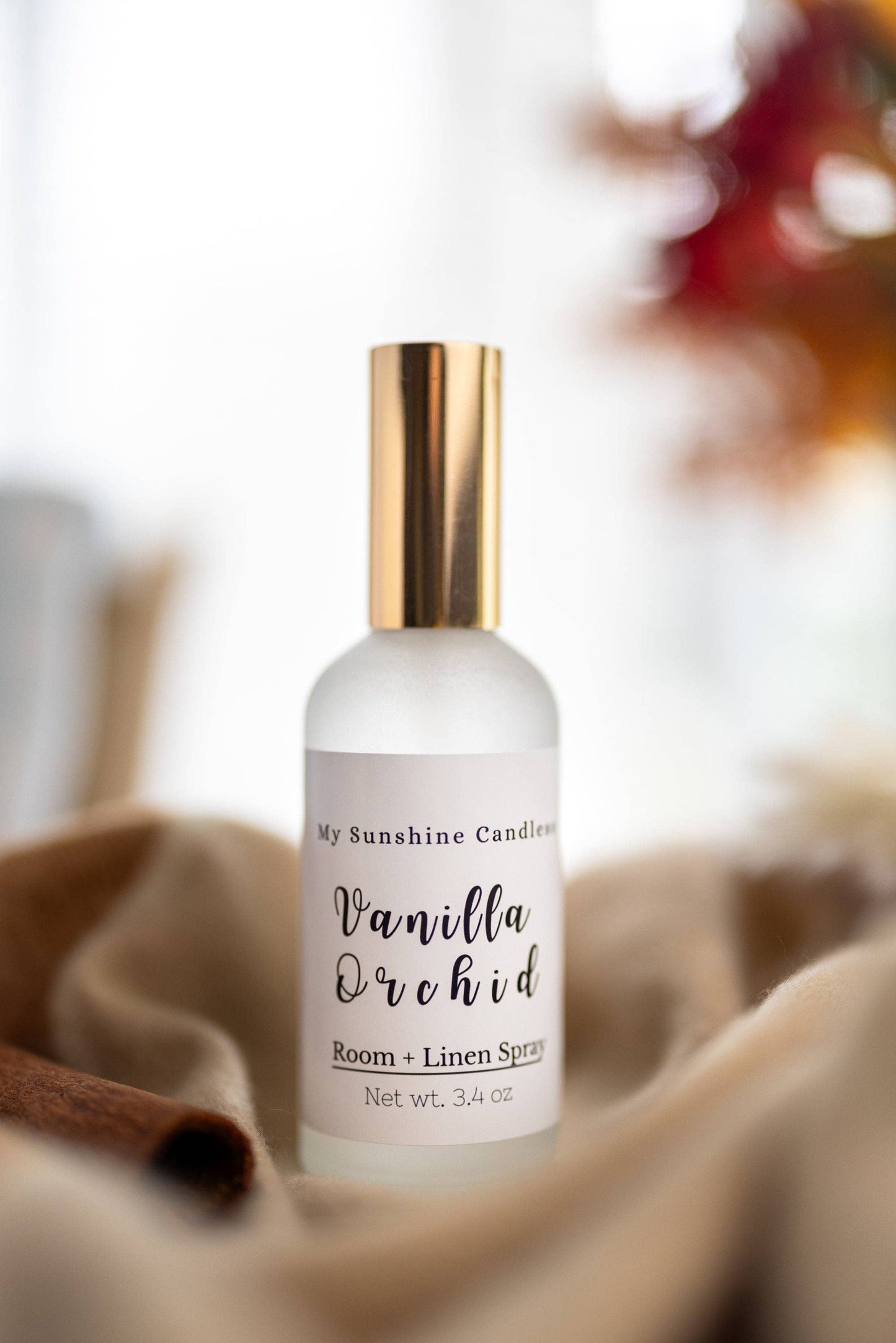 Room & Linen Spray/Variety of Scents/Fabric Spray/Room Freshener/Car Freshener/Bathroom Spray/Pillow Spray: Golden / Fresh Linen