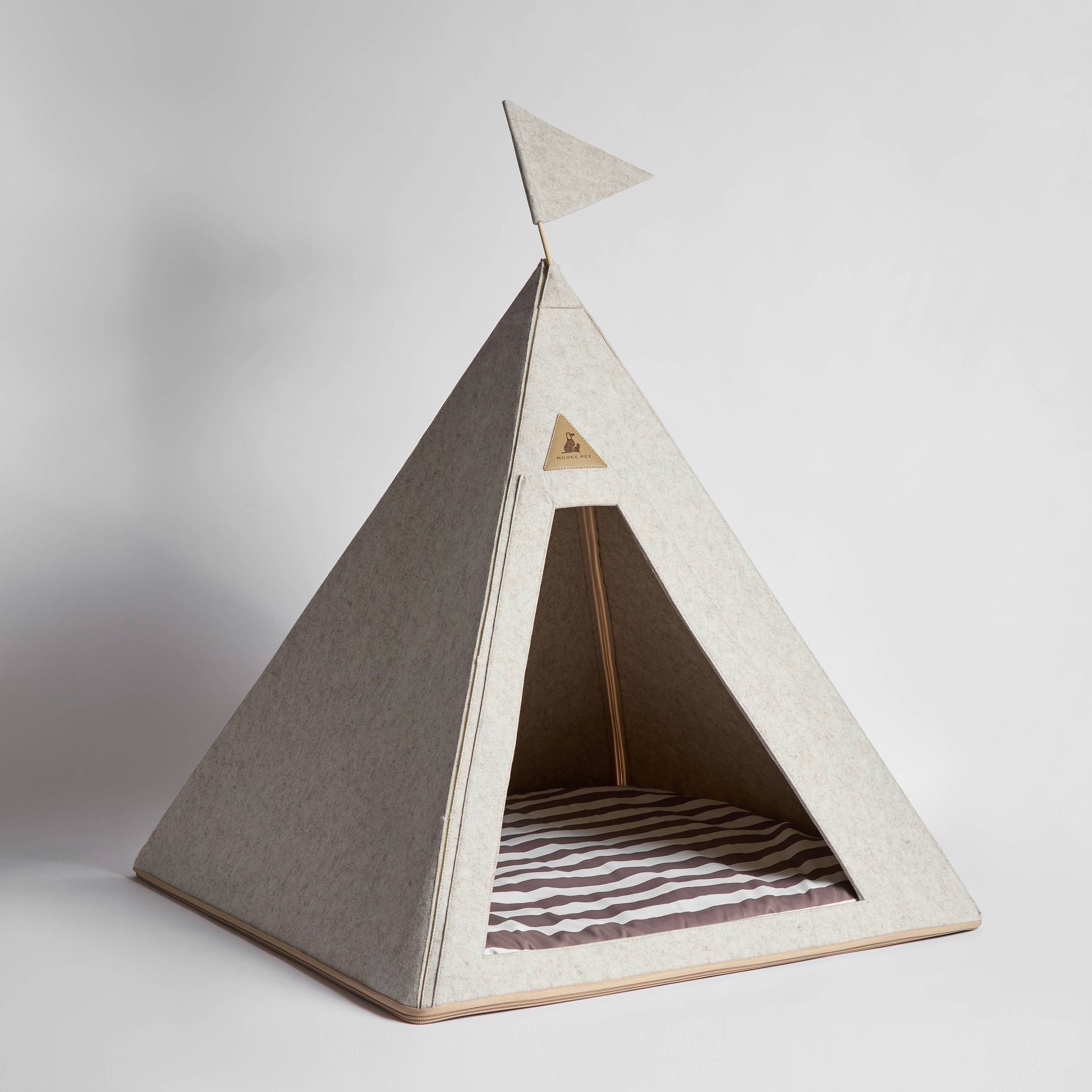 Nooee Pet Teepee Tucker – Size Medium Portable Dog Teepee
