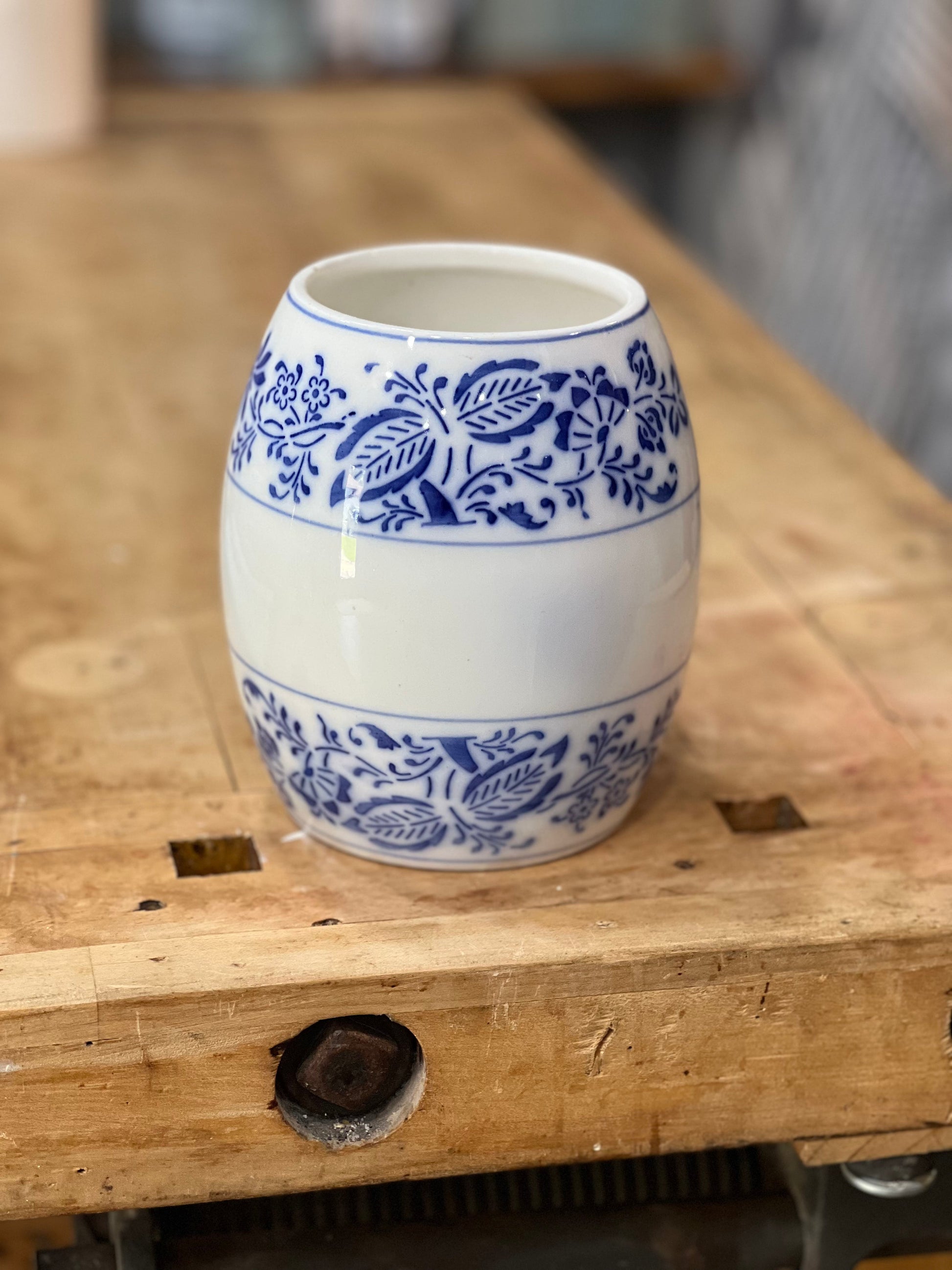 European Blue Floral Ceramic Rice Storage Jar Orlando Estate Auction