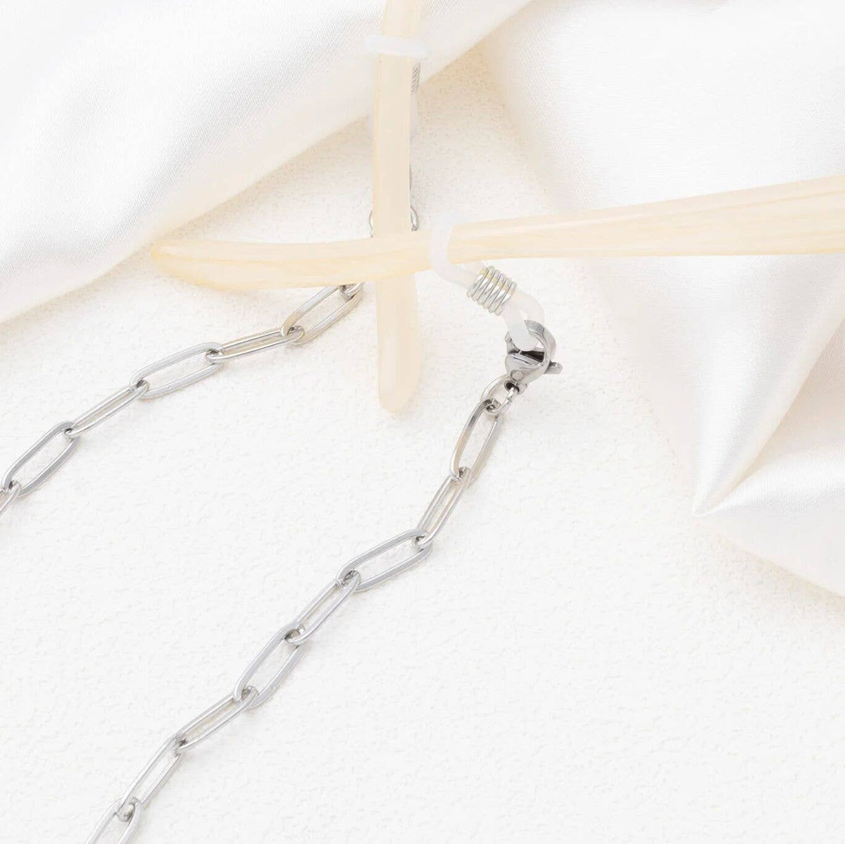 18K Gold PVD Stainless Steel Paperclip Sunglass Chain: Stainless WJW