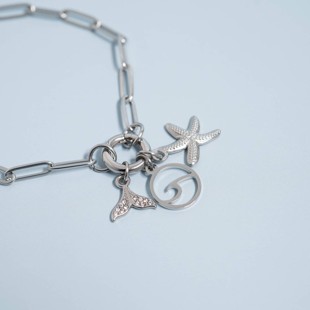Stainless Steel Paperclip with Charm Keeper Chain Bracelet: Gold / 7.5" WJW