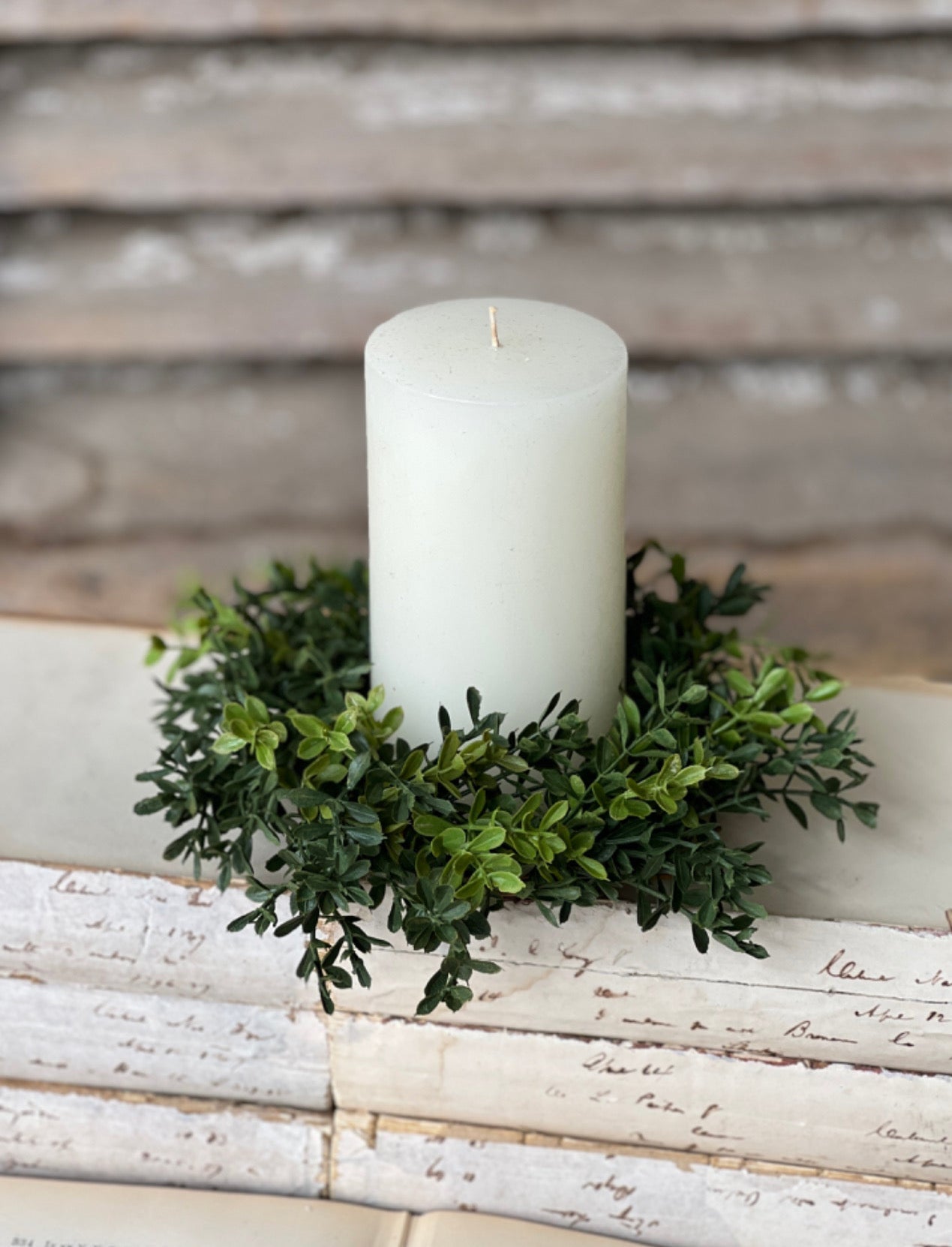 8" New England Boxwood Candle Ring