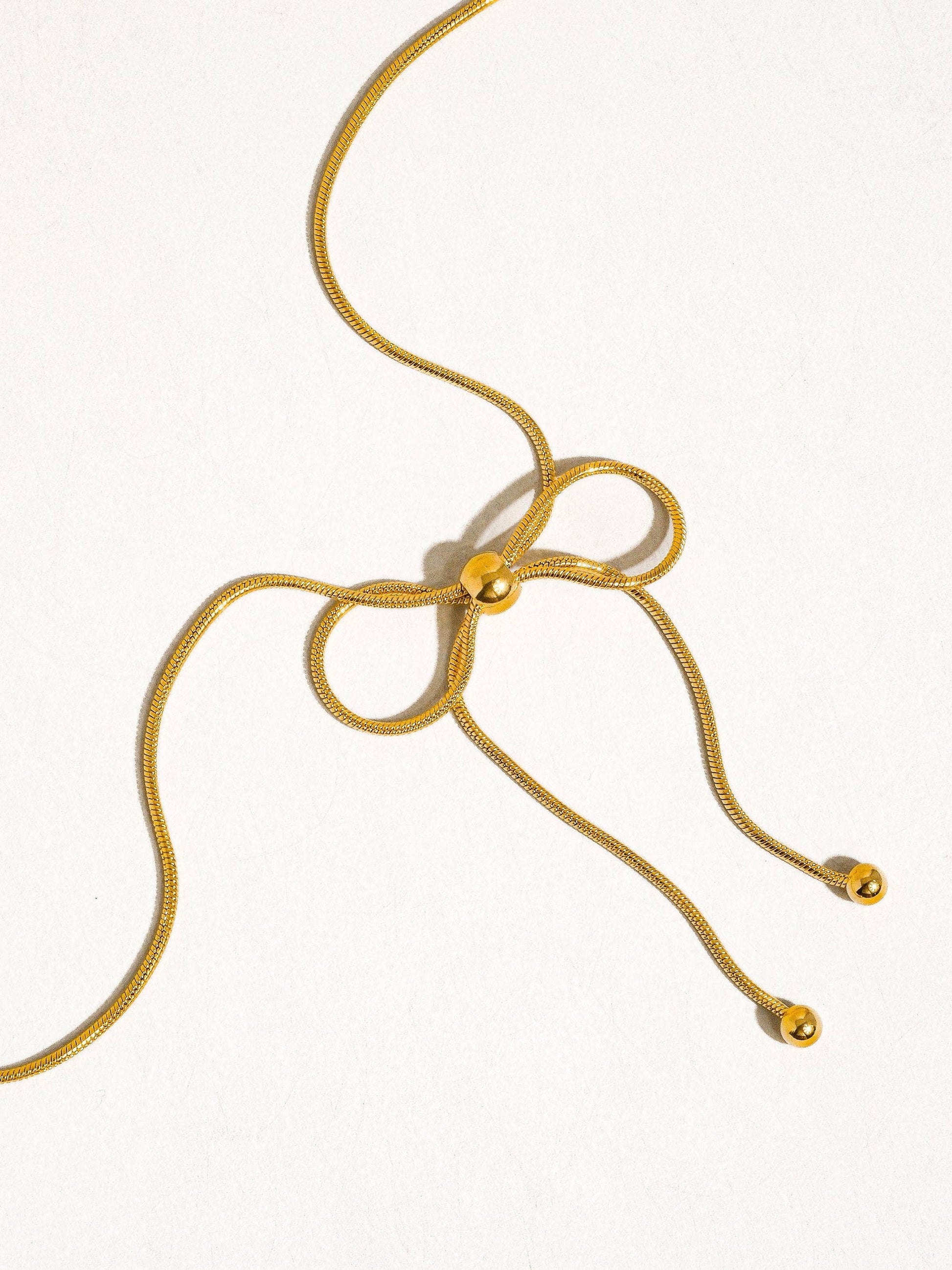 Wildrose 18K Non-Tarnish Bow Chain Necklace: Yellow Gold