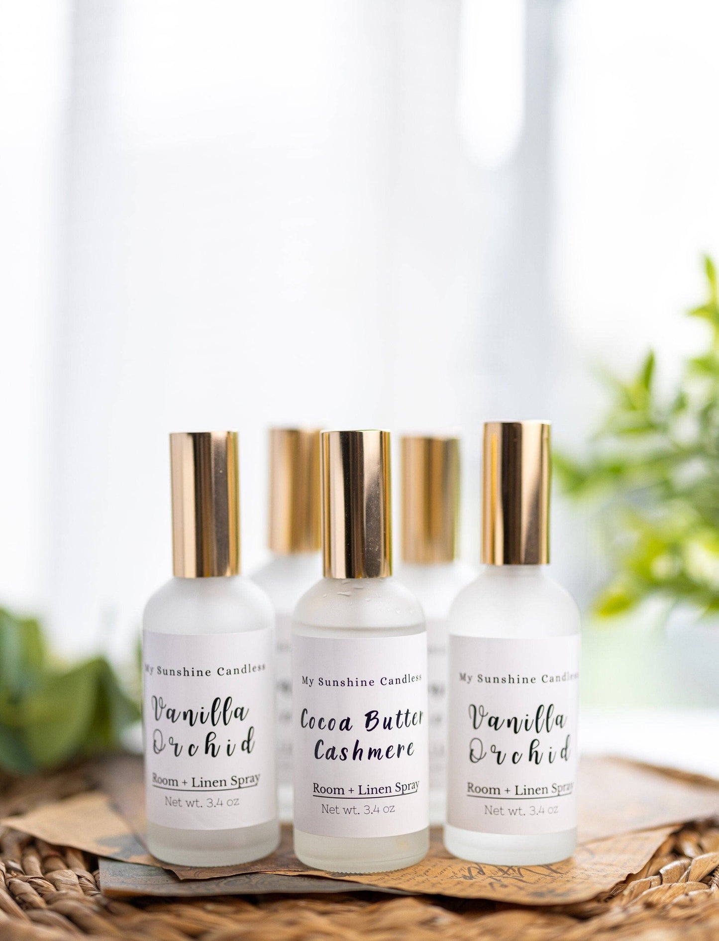 Room & Linen Spray/Variety of Scents/Fabric Spray/Room Freshener/Car Freshener/Bathroom Spray/Pillow Spray: Golden / Fresh Linen