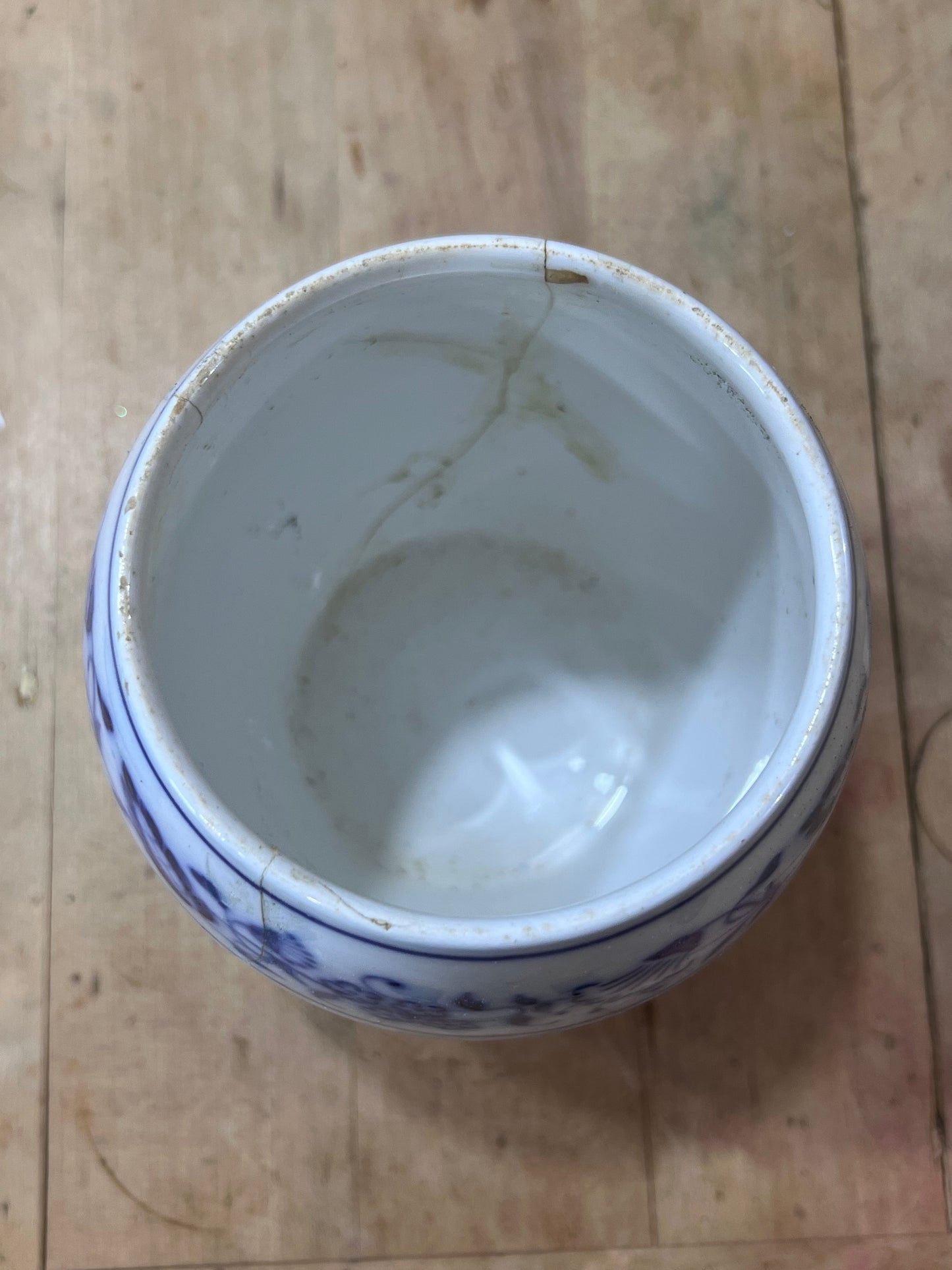 European Blue Floral Ceramic Rice Storage Jar Orlando Estate Auction
