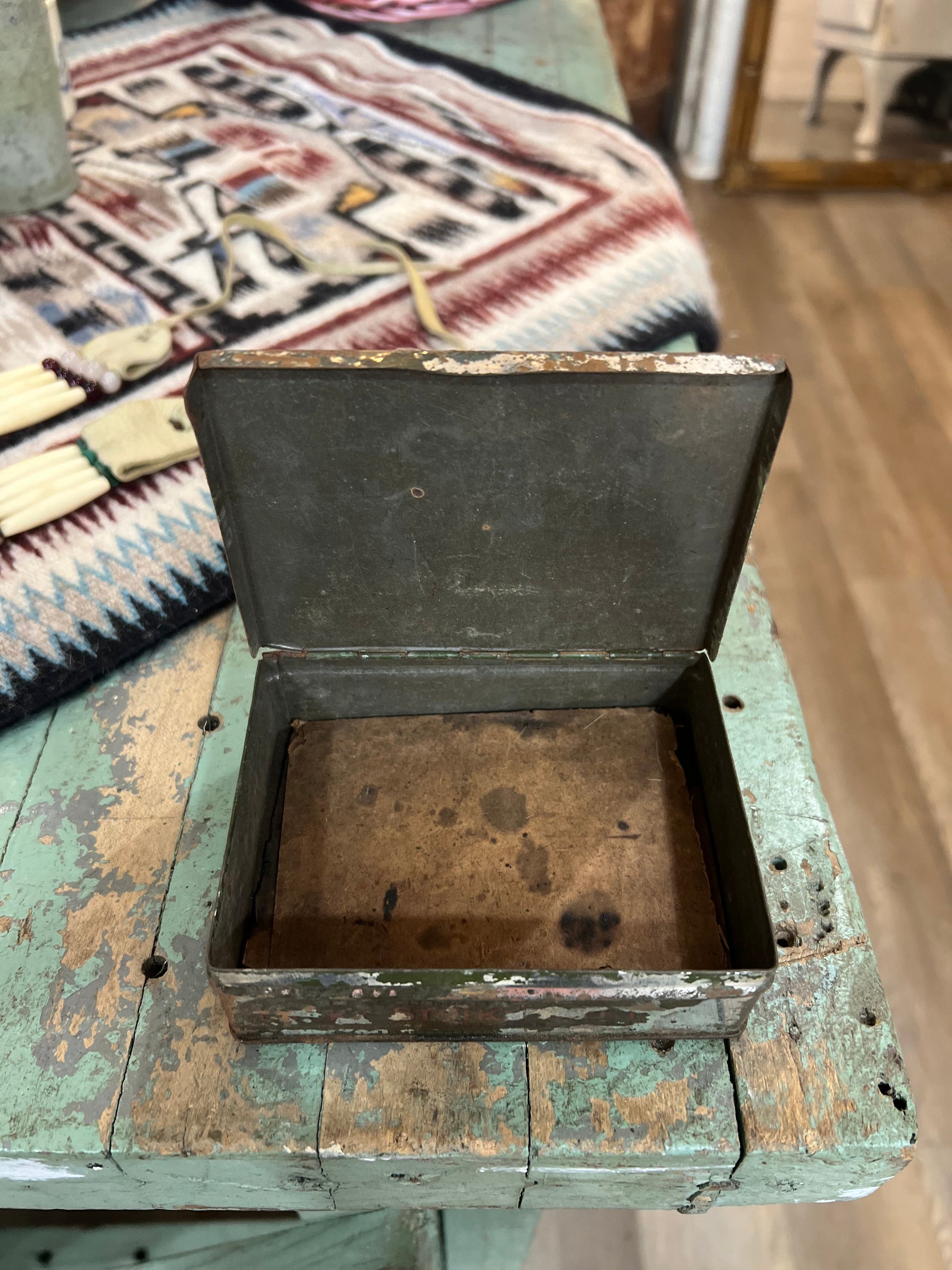 Lucky Strike Tin