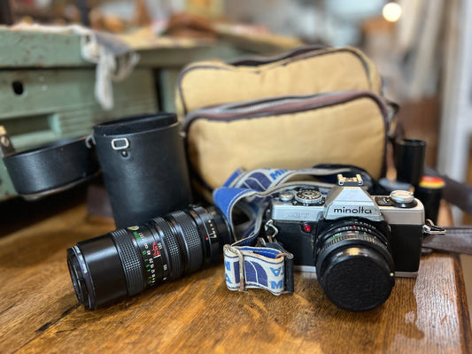 Minolata Camera, Lens, & Bag