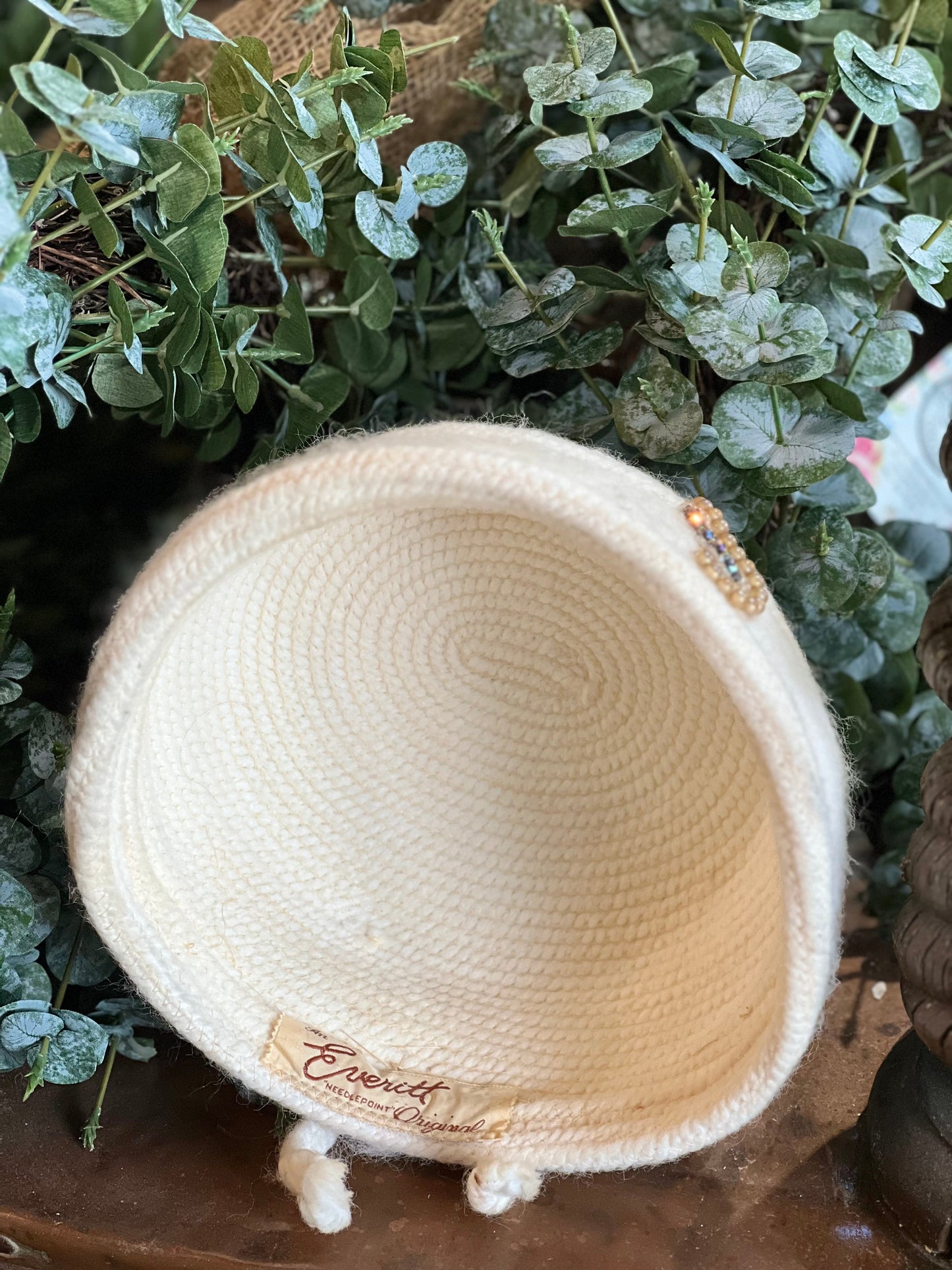 Vintage Cream Crochet Pillbox Hat