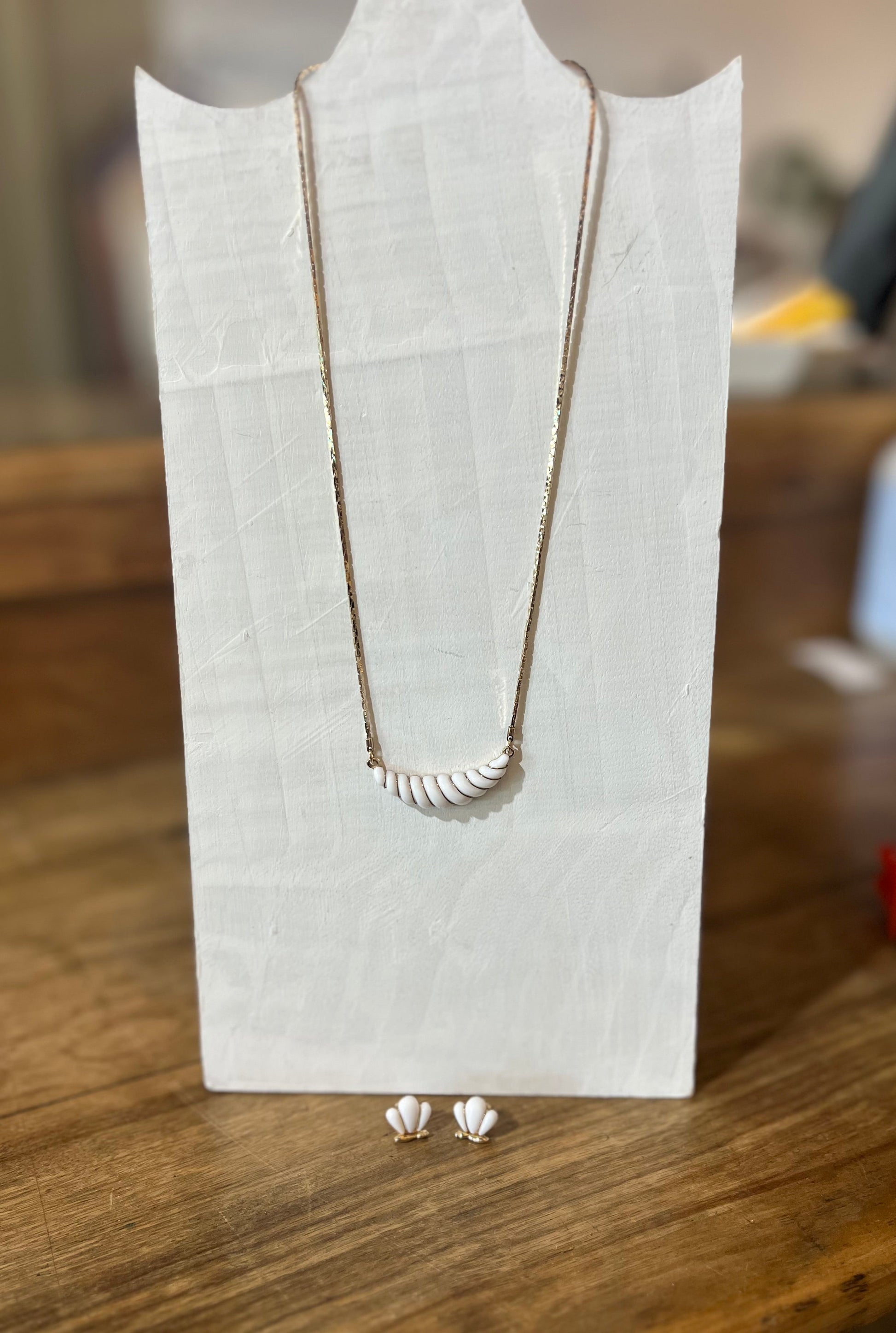 Avon Jewelry Set