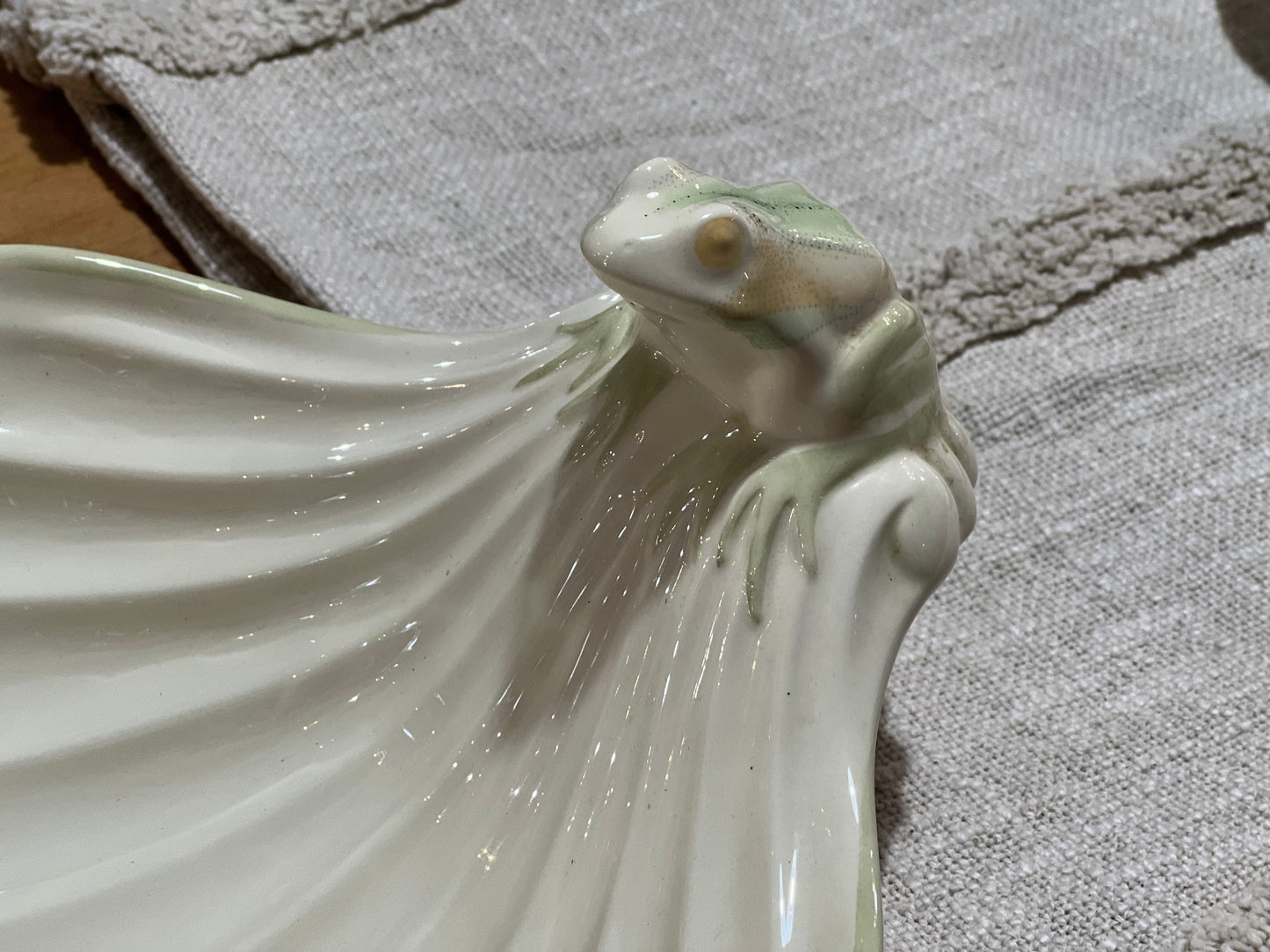 Lenox Garden Splendor Leaf Platter with Frog
