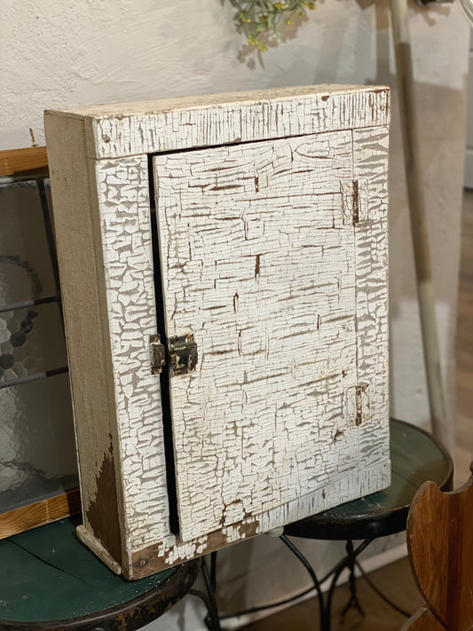 Chippy White Medicine Cabinet