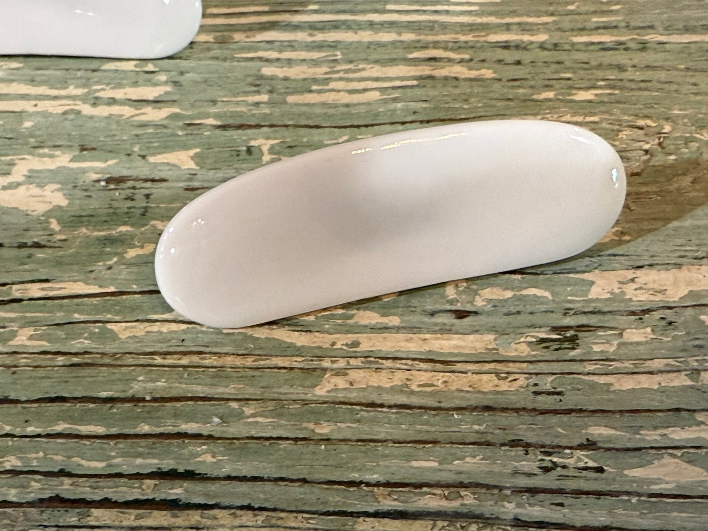 Vintage White Porcelain Knife Rests – Set of 6 + Bonus Place Card Holder